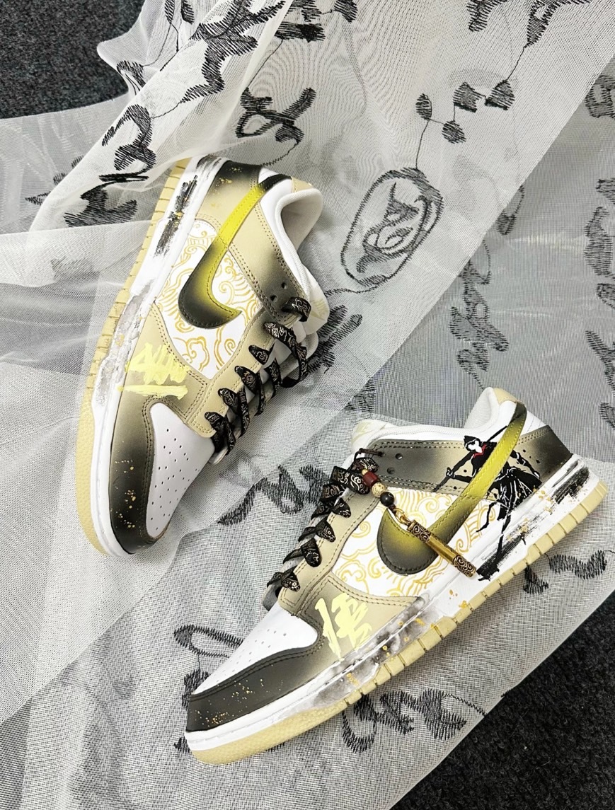 Nike Dunk Low 神話悟空 黑金 DV0833100(Team454-神話悟空)