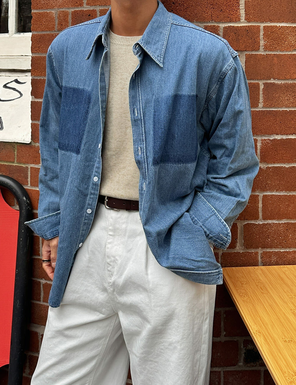 口袋鋼印牛仔長袖襯衫
