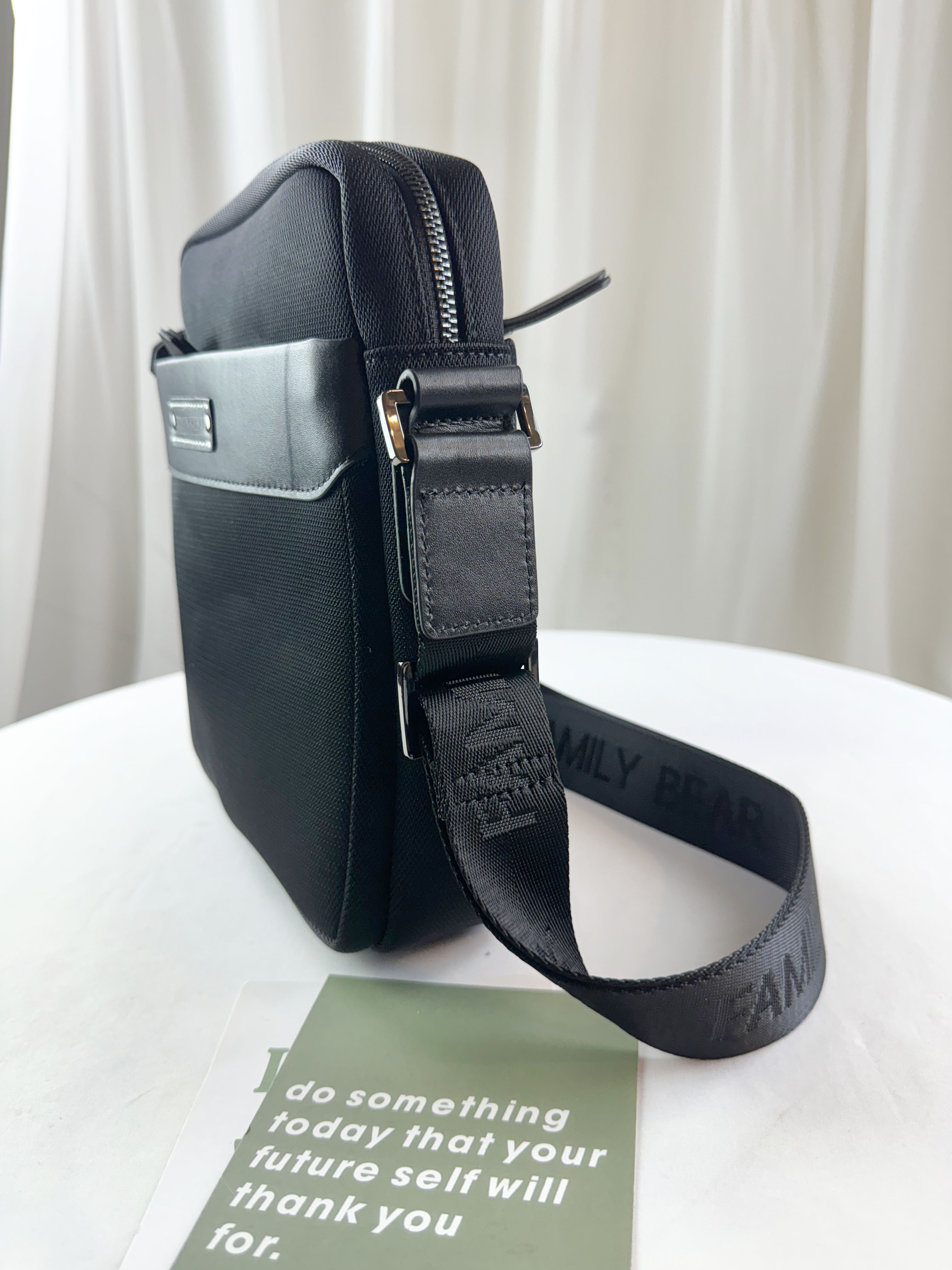 GOODS 經典黑 男用側背包  #GD-2881