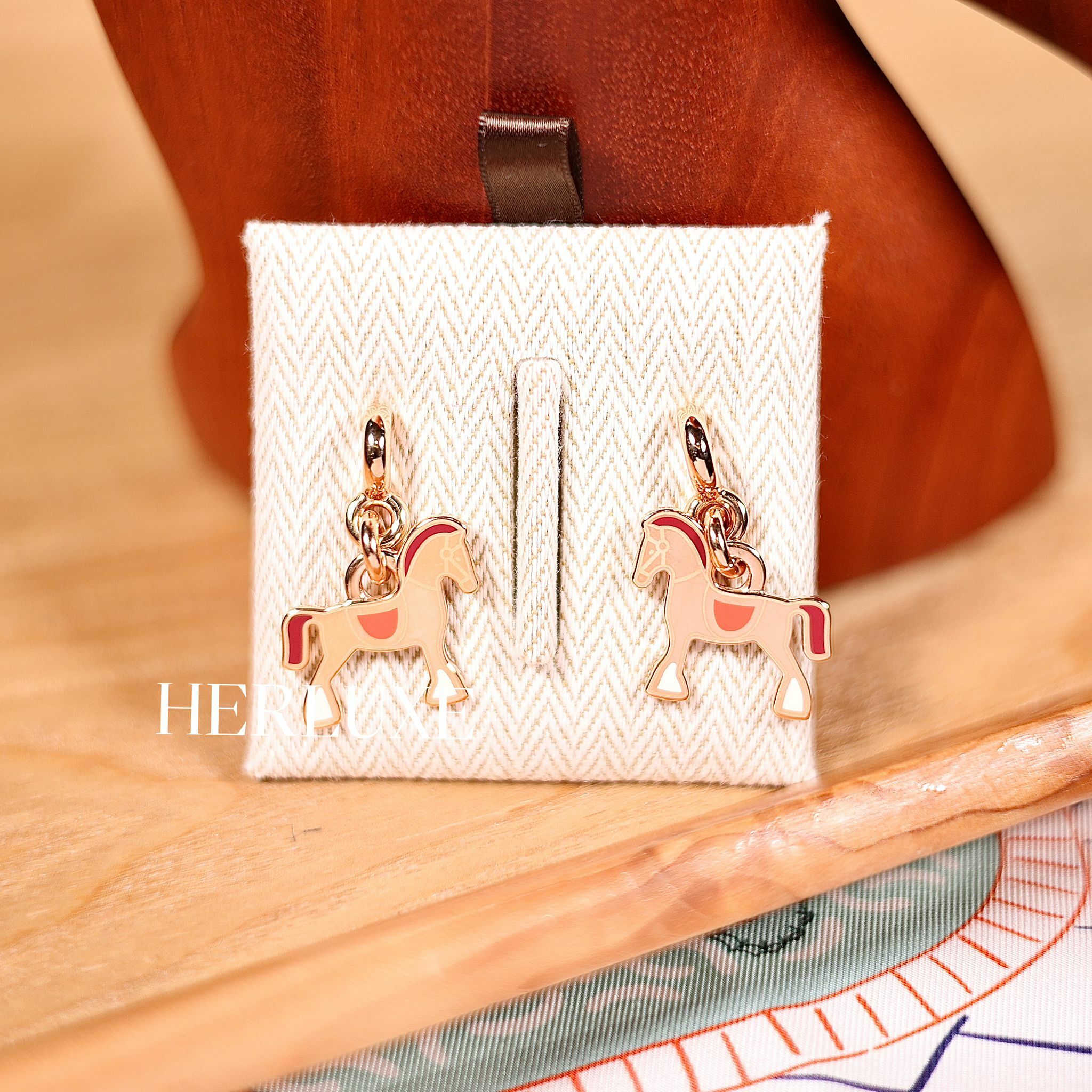 Cheval earrings faubourg