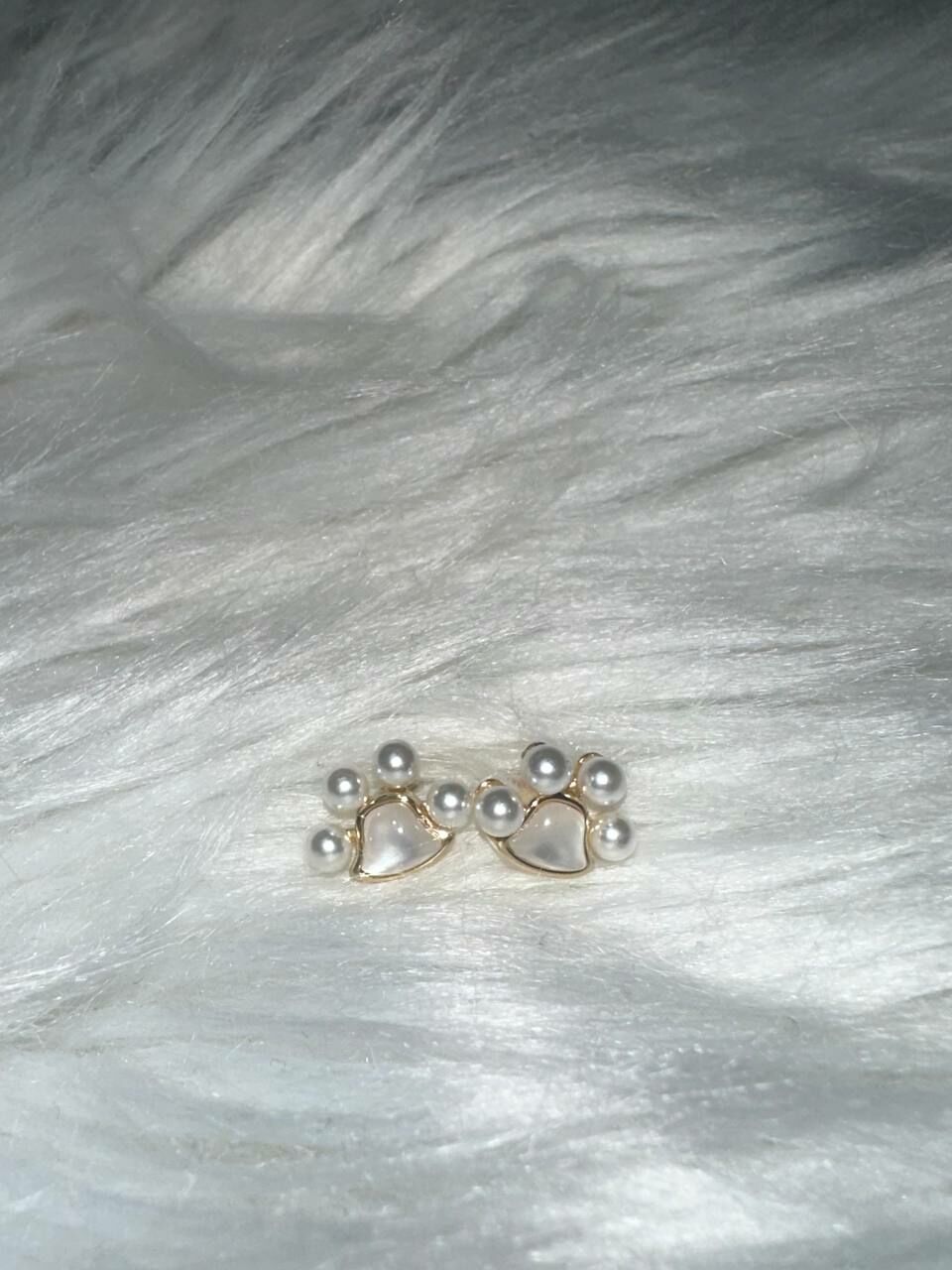 [S] GEMZ & CO JBJC CAT’S PAW PEARL STUD EARRINGS, GOLD, O10 (O10)