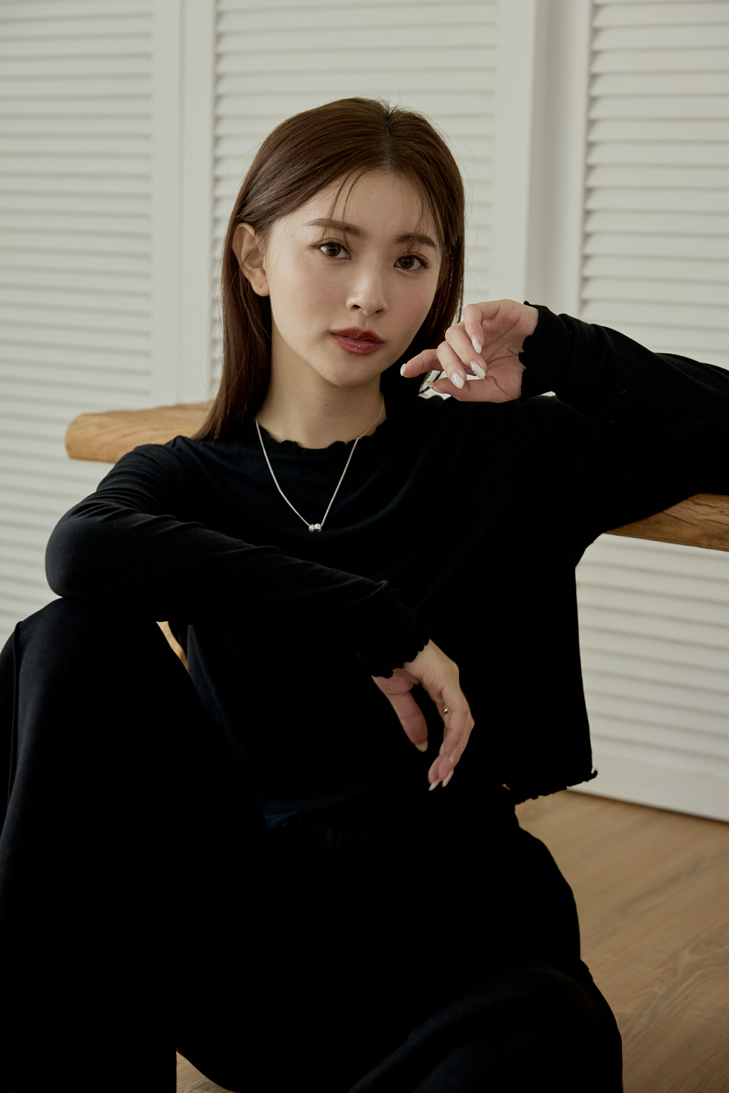 天天穿柔軟滾邊短版打底衣