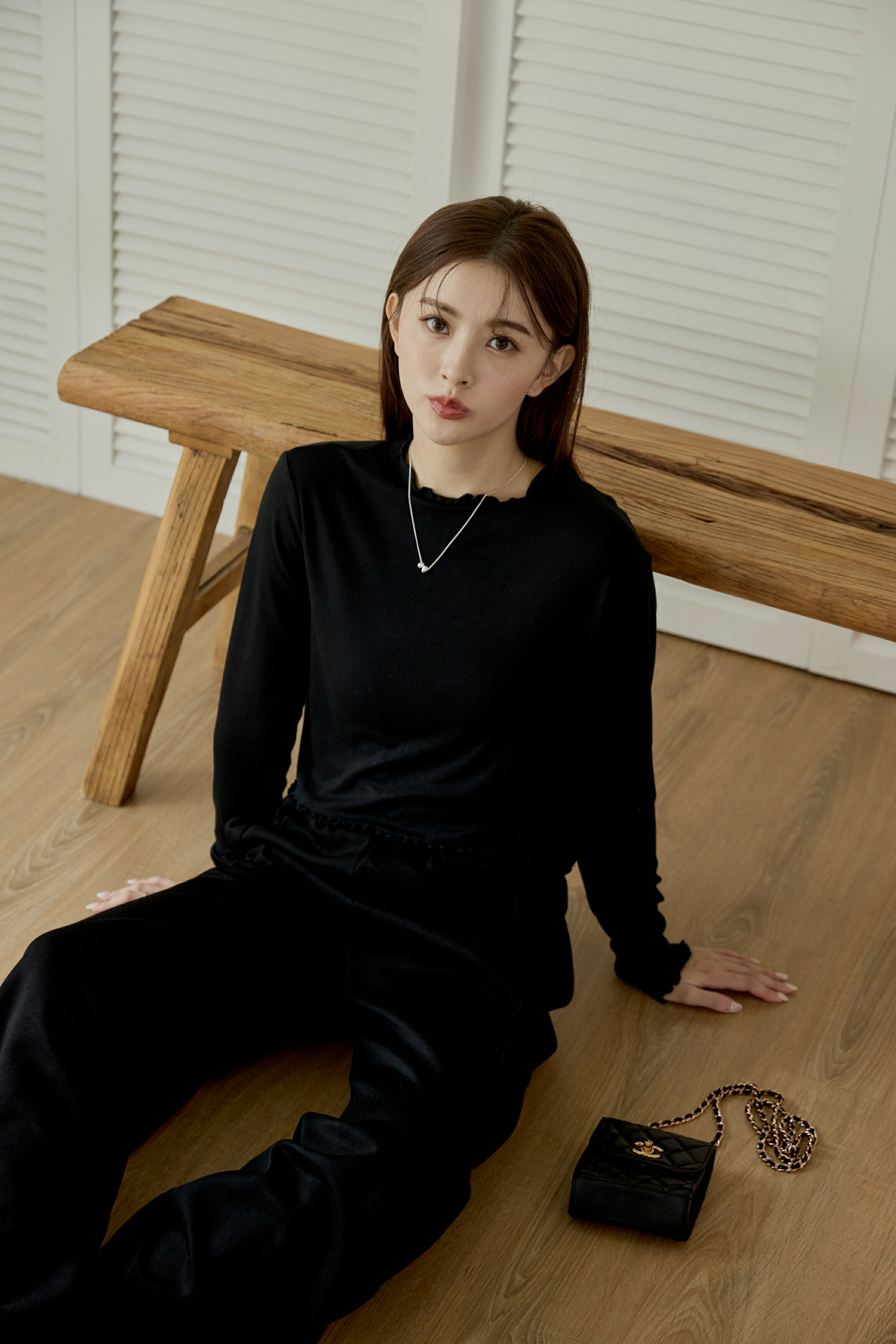 天天穿柔軟滾邊短版打底衣