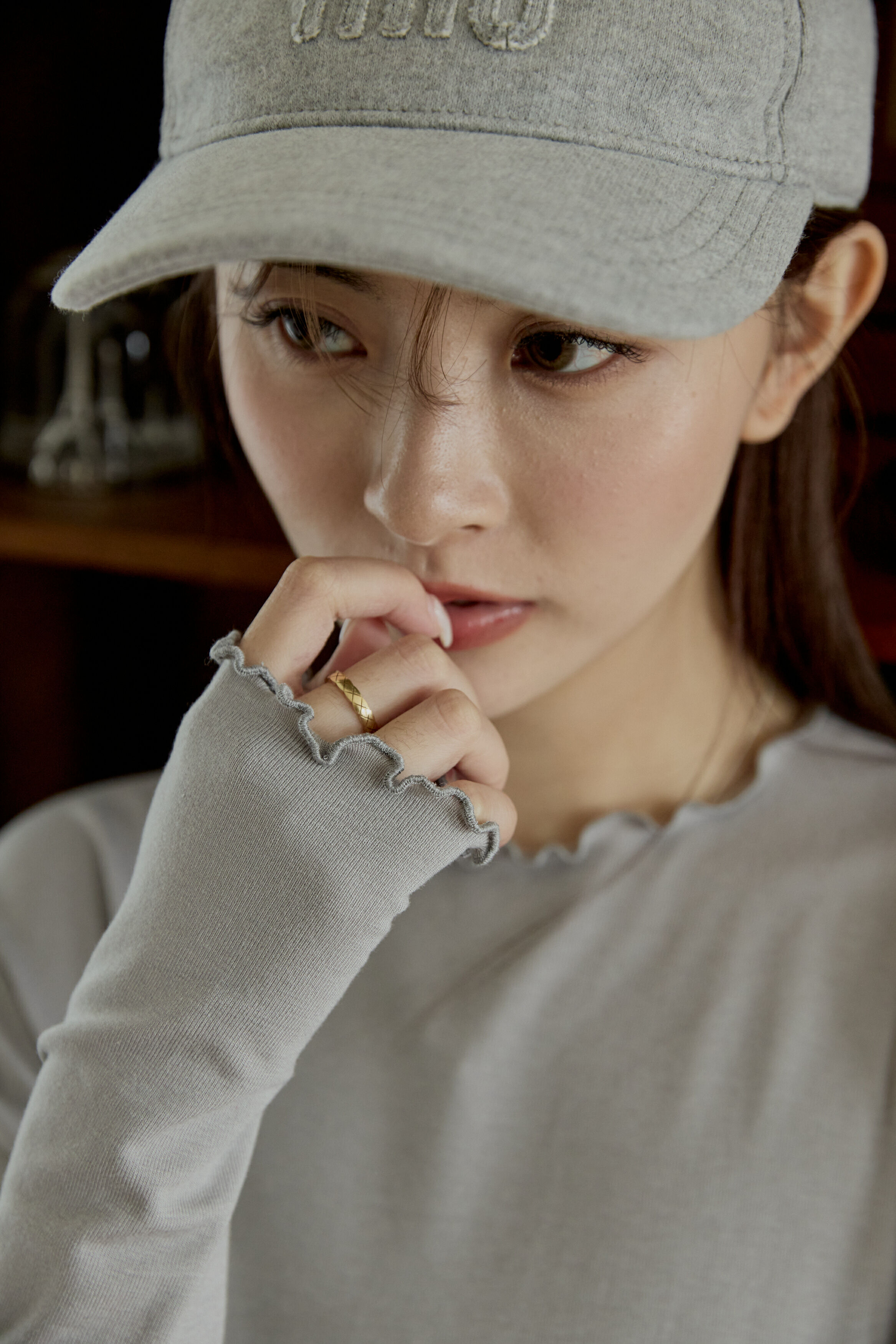 天天穿柔軟滾邊短版打底衣