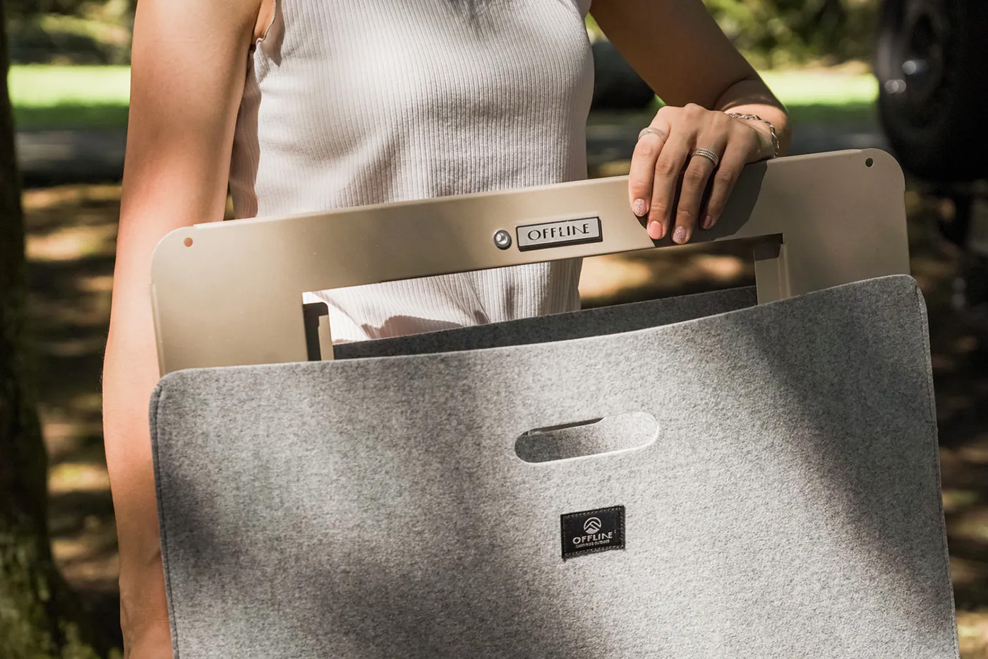 【offline】跨接鐵板收納袋