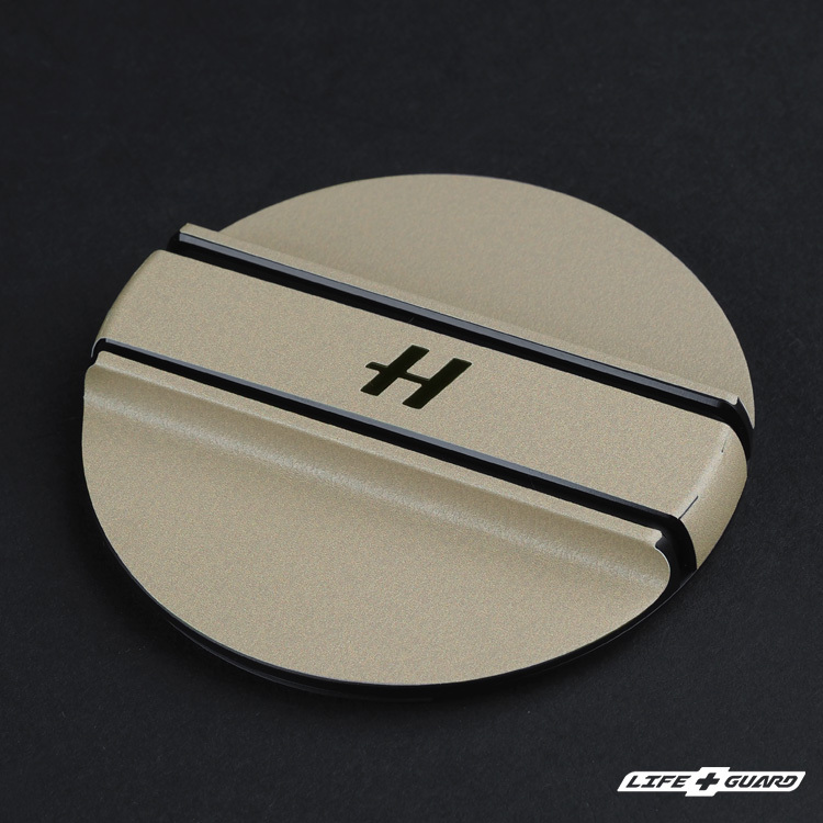 Hasselblad XCD 20-35mm 貼膜質感特寫，LIFE+GUARD 專機專屬開版