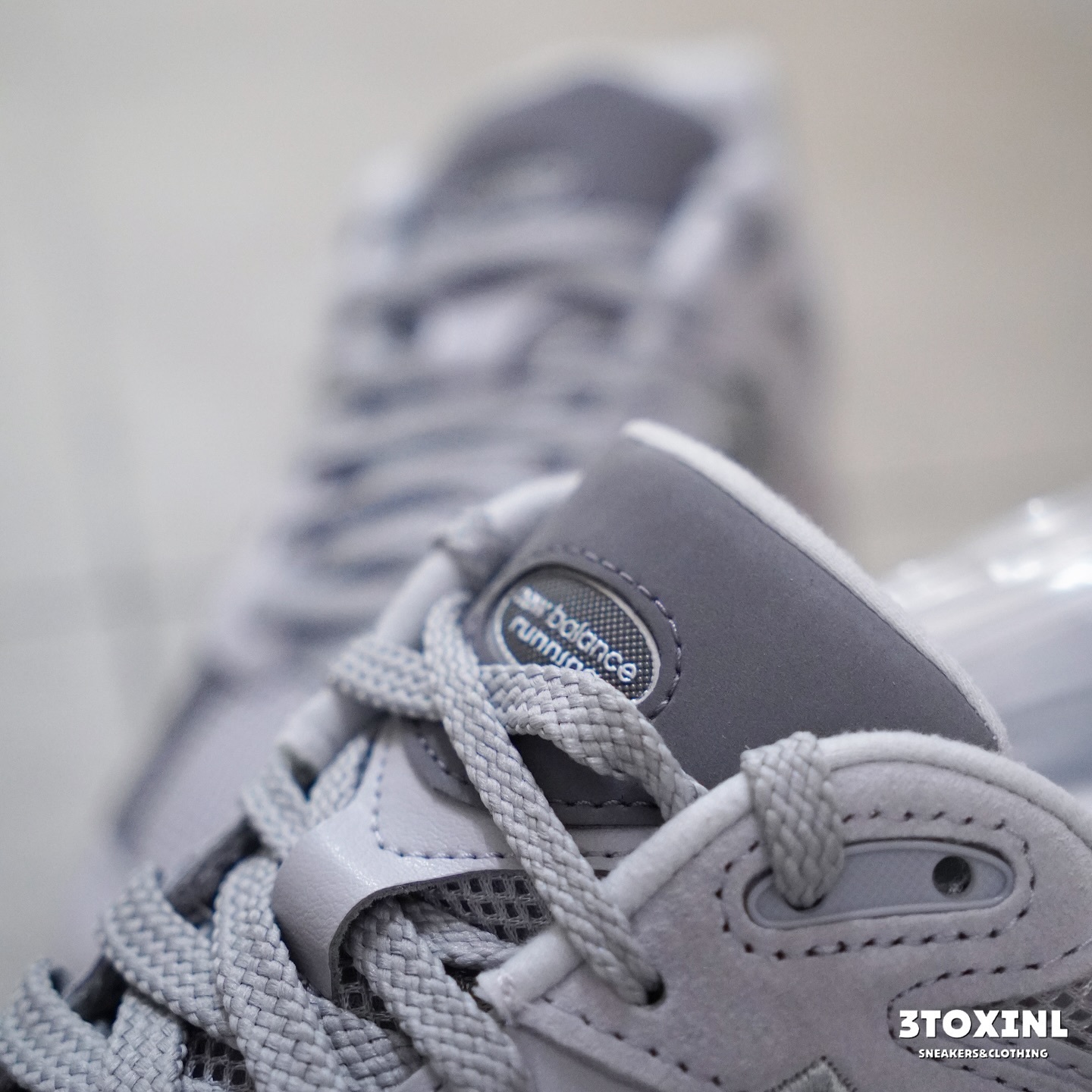 (預訂) New Balance 2002R - ML2002R0