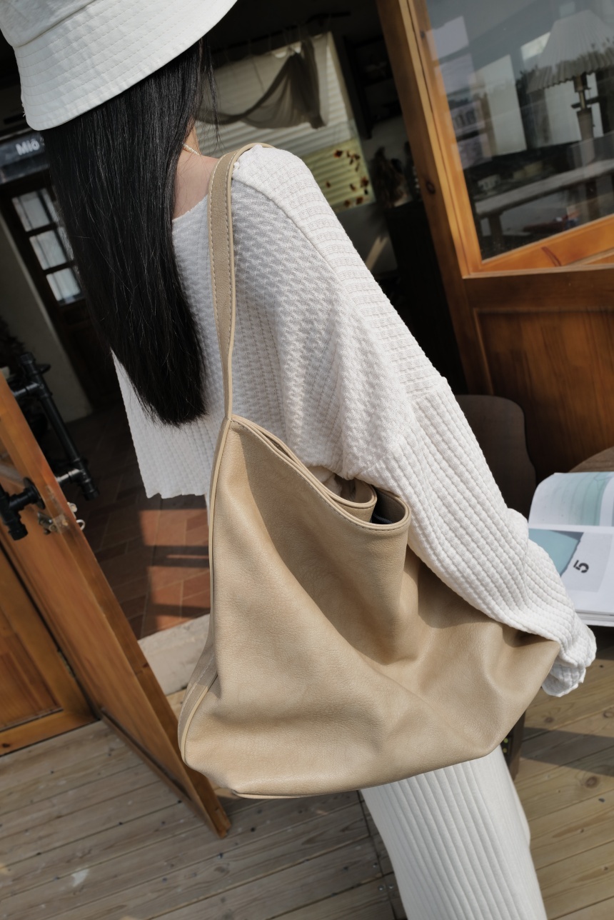 大容量單肩包*3色