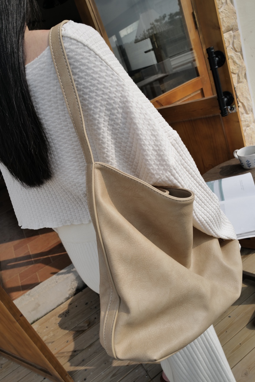 大容量單肩包*3色