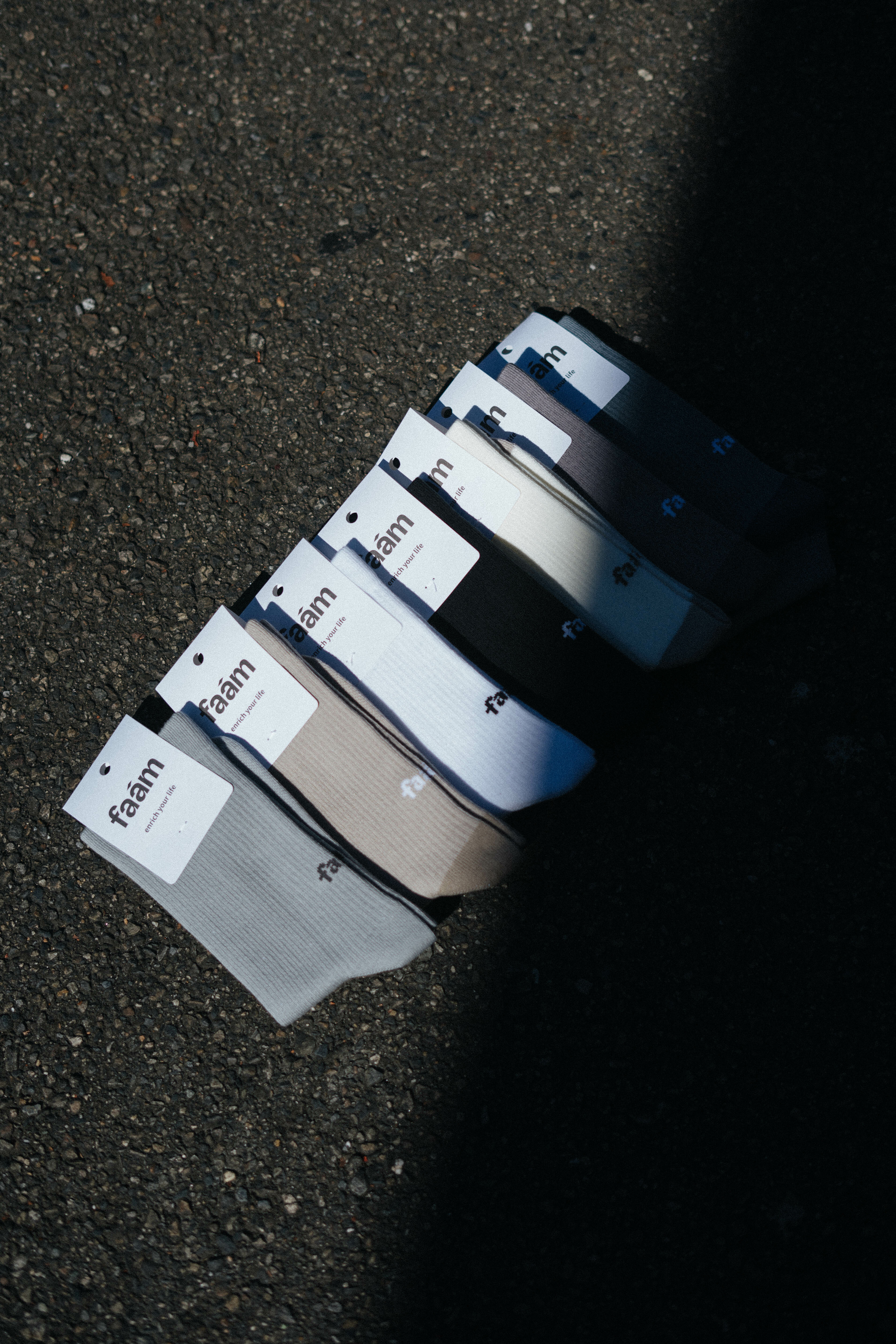 Faam Essential Light 輕量素面雙色針織高筒襪 2色