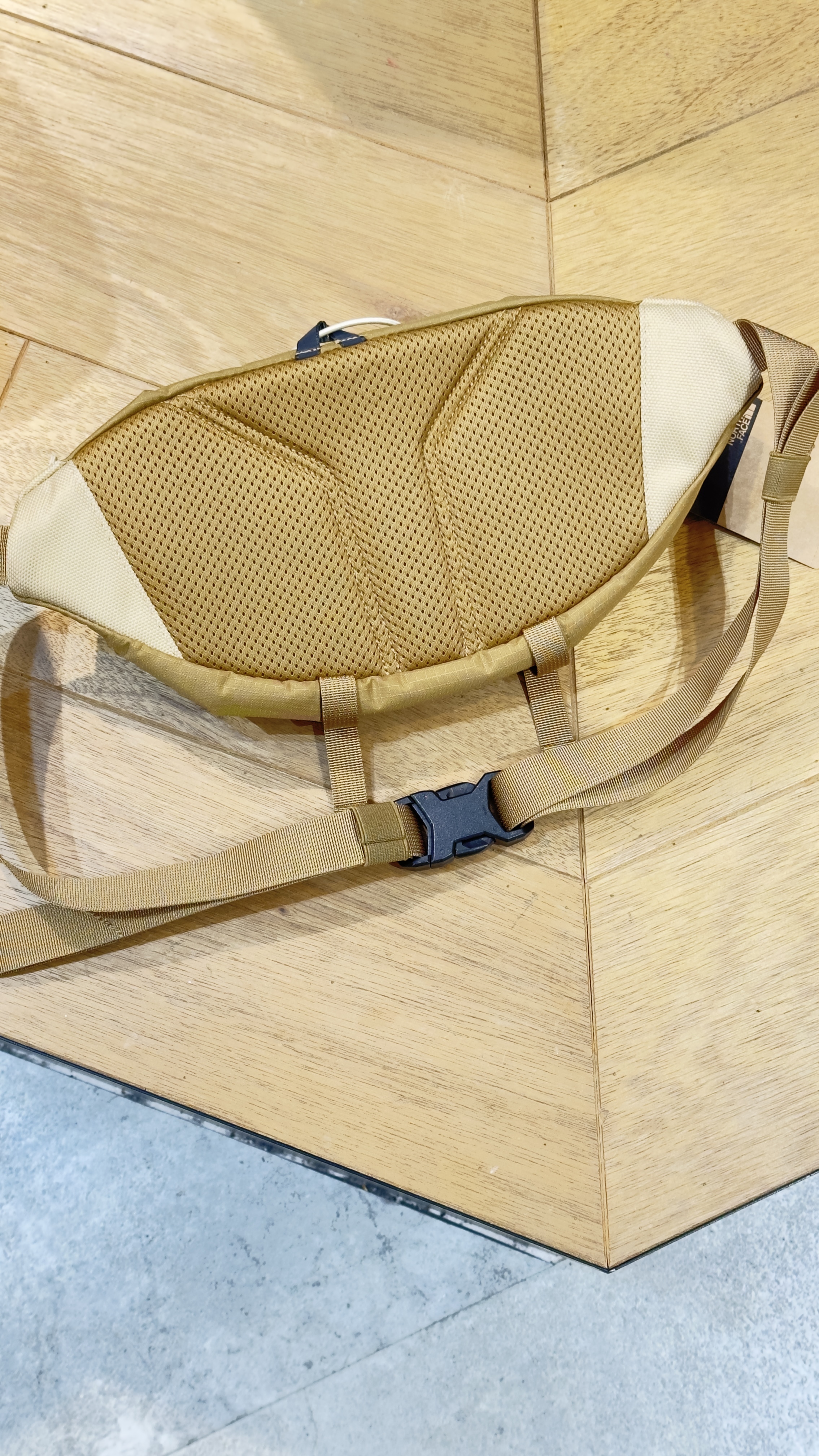 【現貨】 The North Face 日版  Terra Lumbar   束繩腰包 NM62402