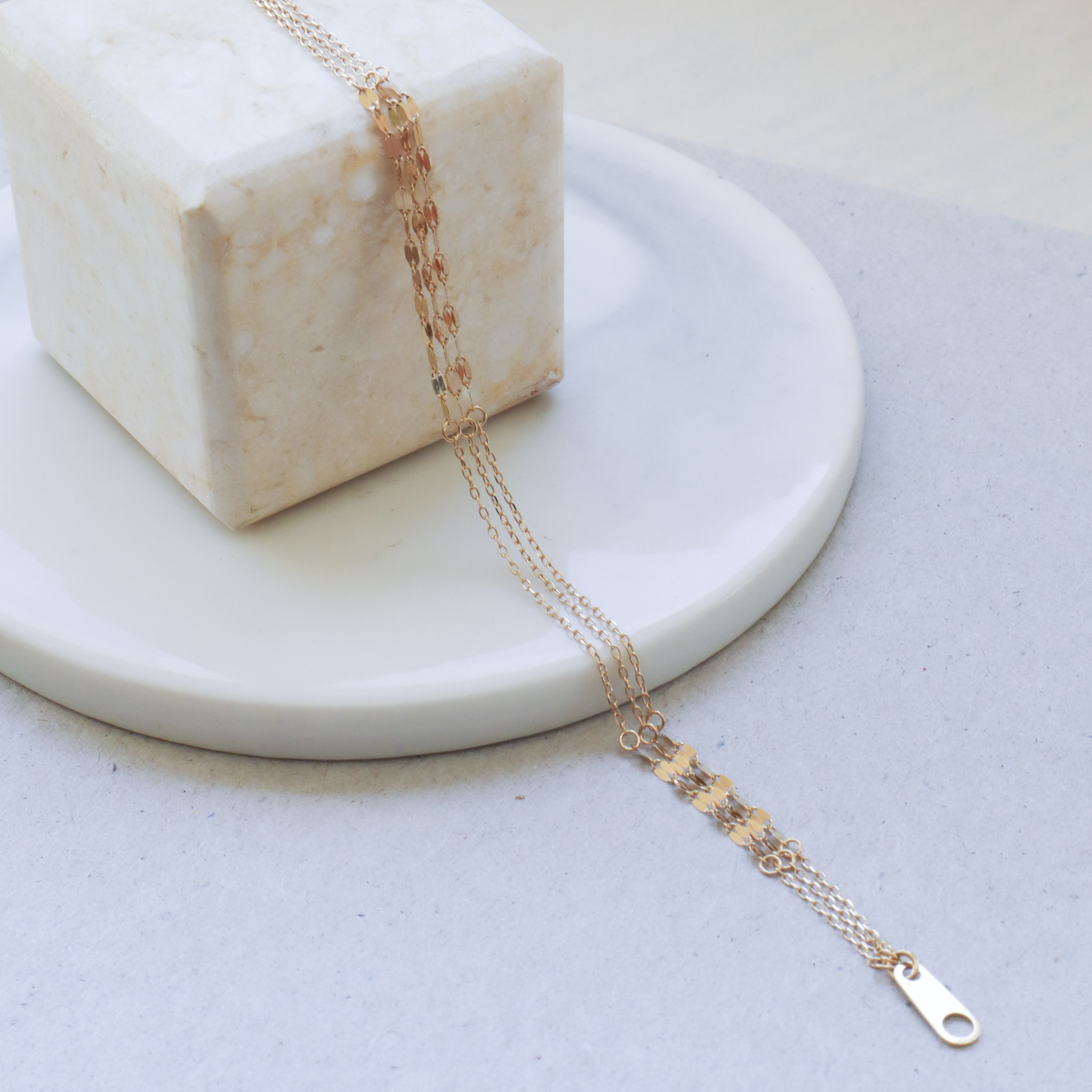 18K/日本設計款系列-光澤鎖片手鍊