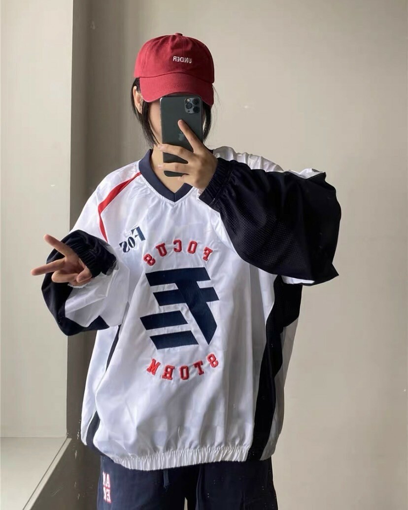 Focus storm 美式拼接刺繡V領緞面球衣