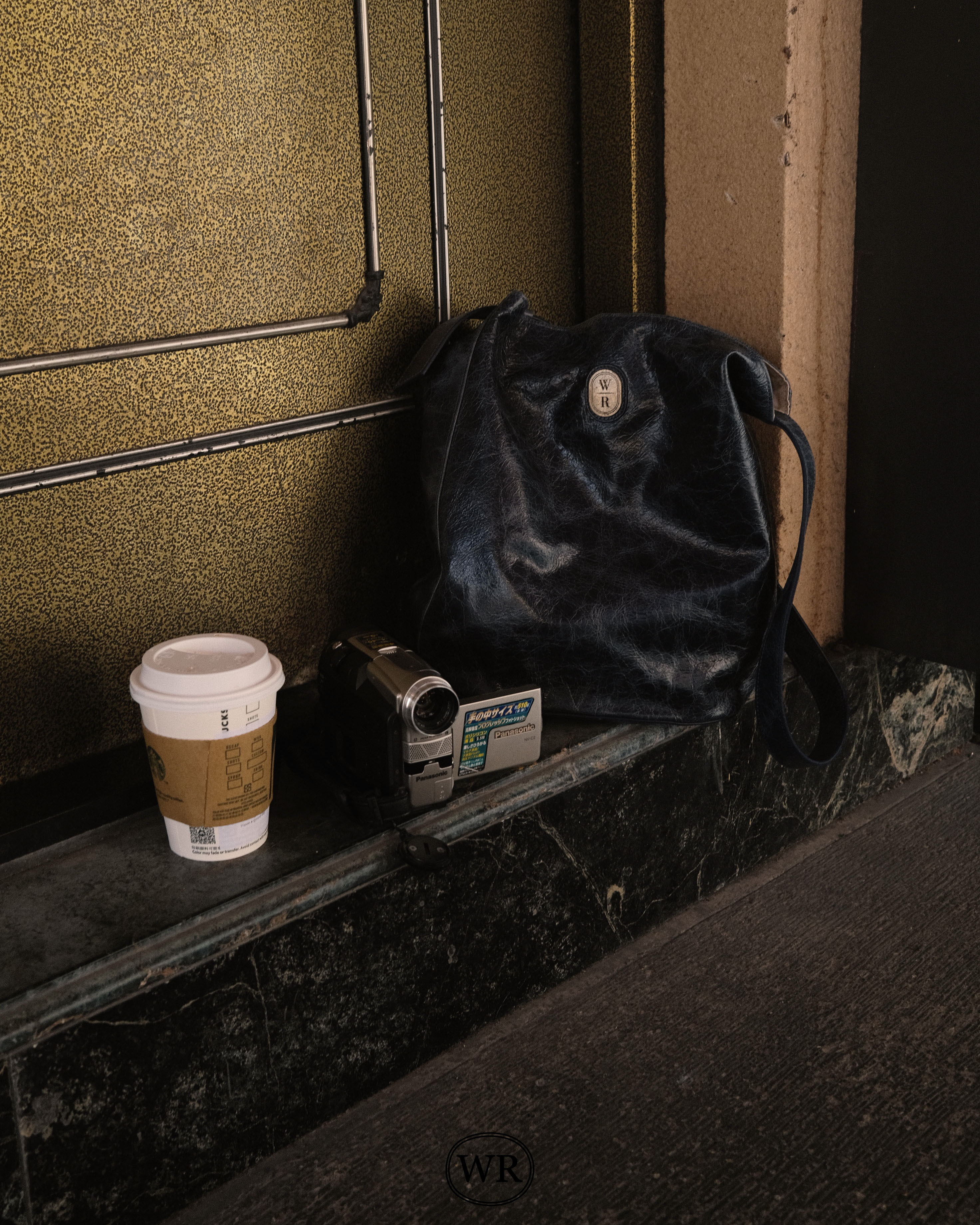 Wanderer Bucket Bag - Navy Blue