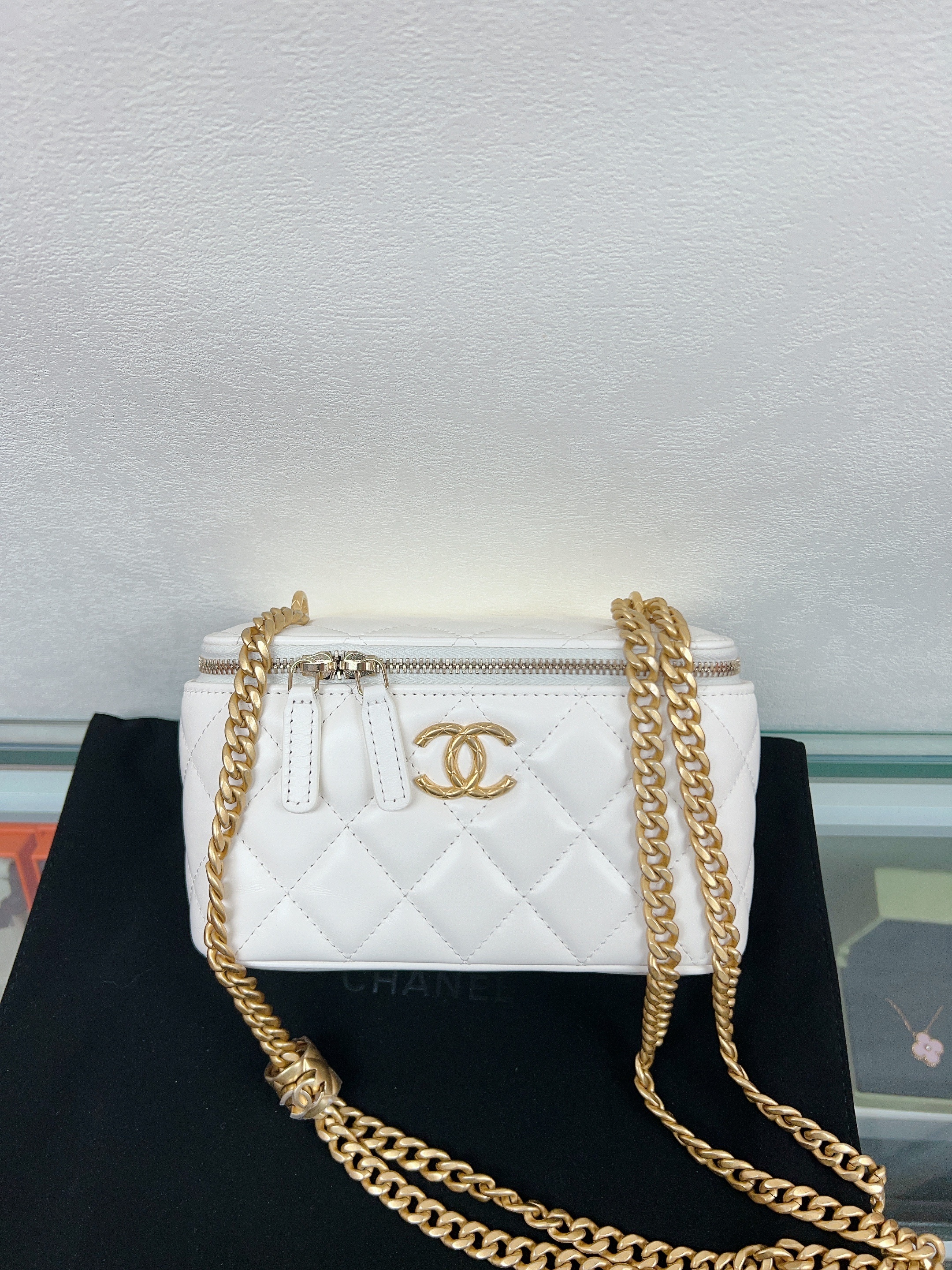 Chanel 24b vanity with adjustable chain (white GHW)