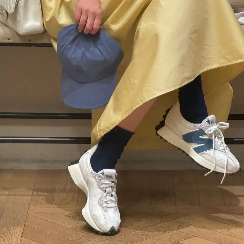 NEW BALANCE 327 女裝款 杏奶海藍 [售完即止!!]