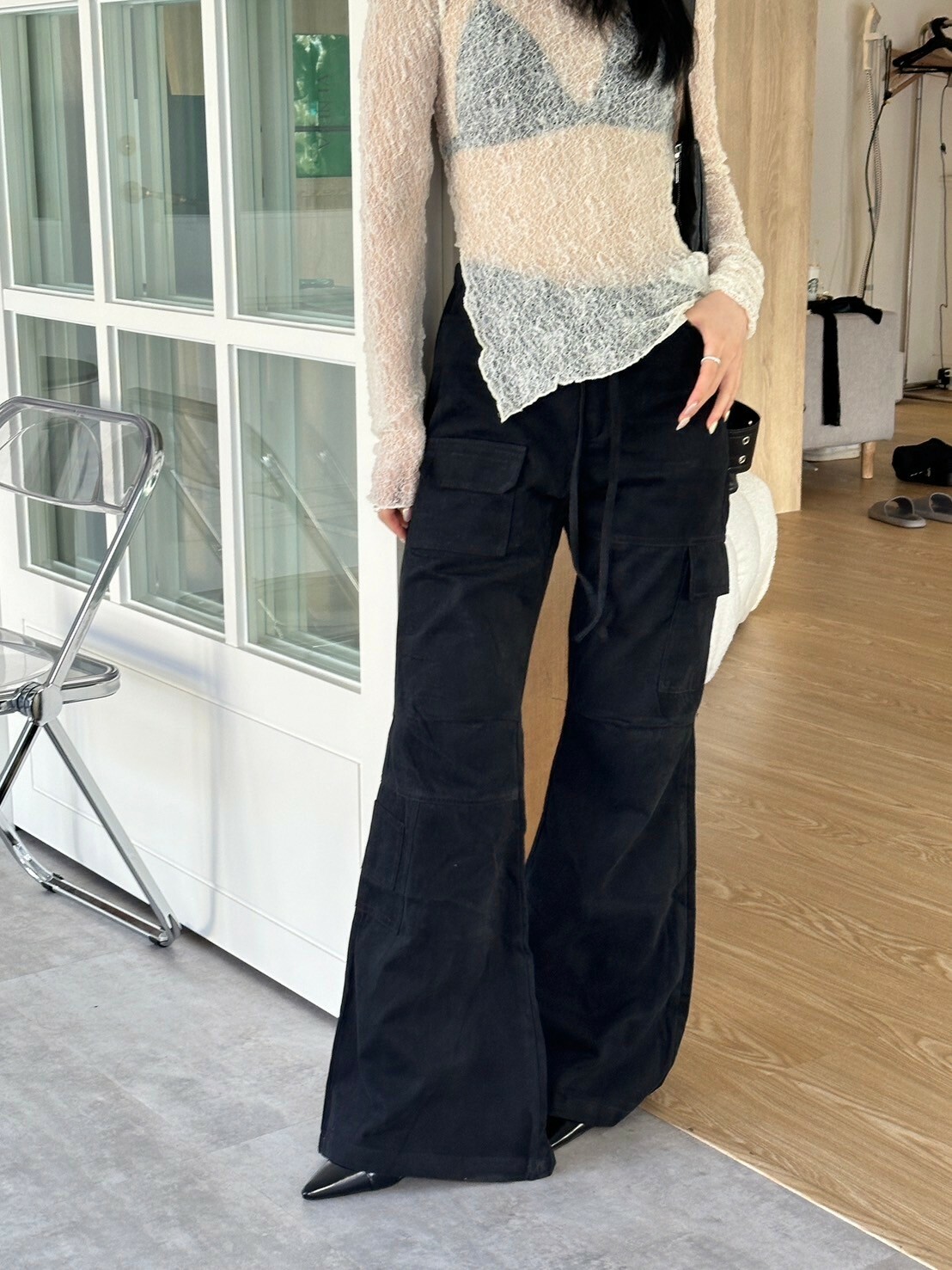 新色加開✈️  推推!! 顯瘦濾鏡 直筒工裝喇叭褲（現貨）