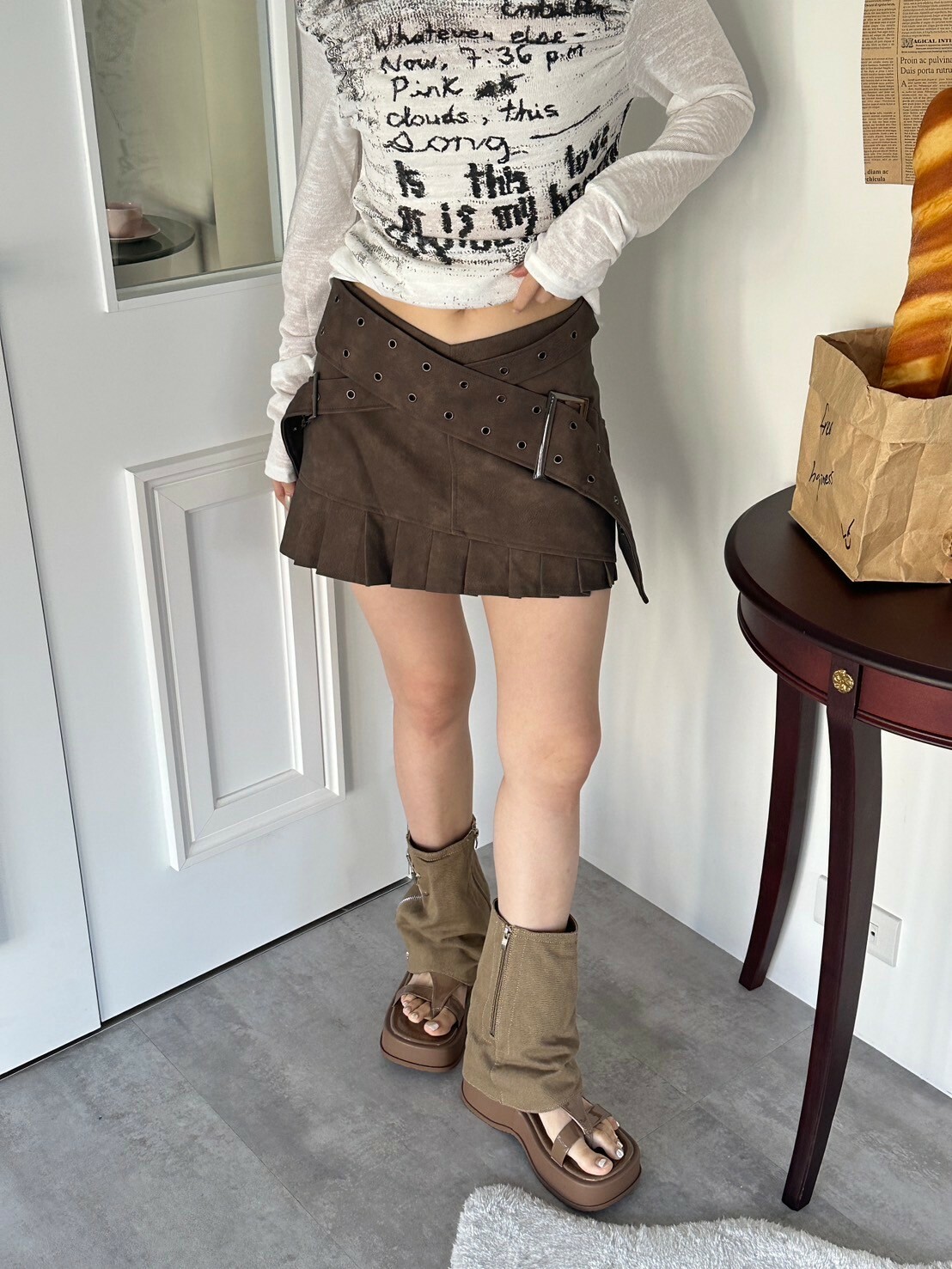 shibuya fit🚁交叉皮帶A字半身裙2colors（附內裏）現貨