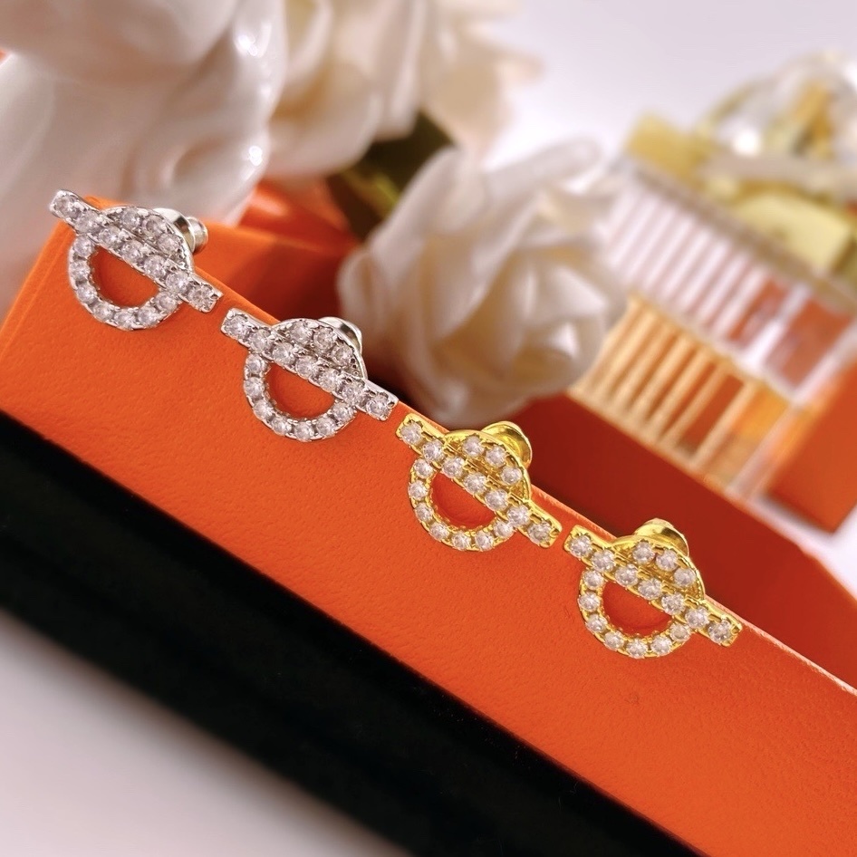 18k H”personalized 小Q滿鑽定製耳釘