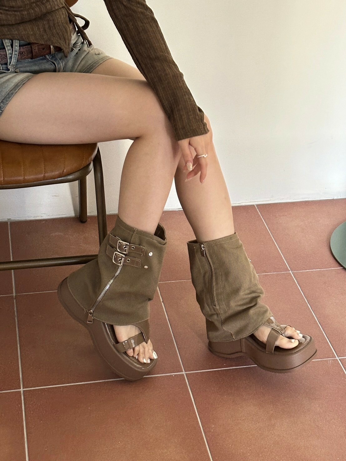 西部時髦牛仔🤎 人字夾趾厚底短筒靴 （現貨）