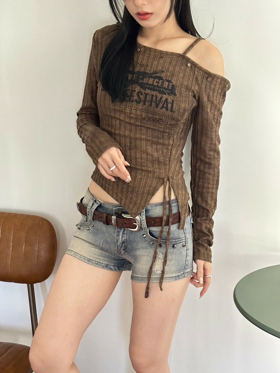 千禧2000S 卯釘低腰牛仔迷你短褲