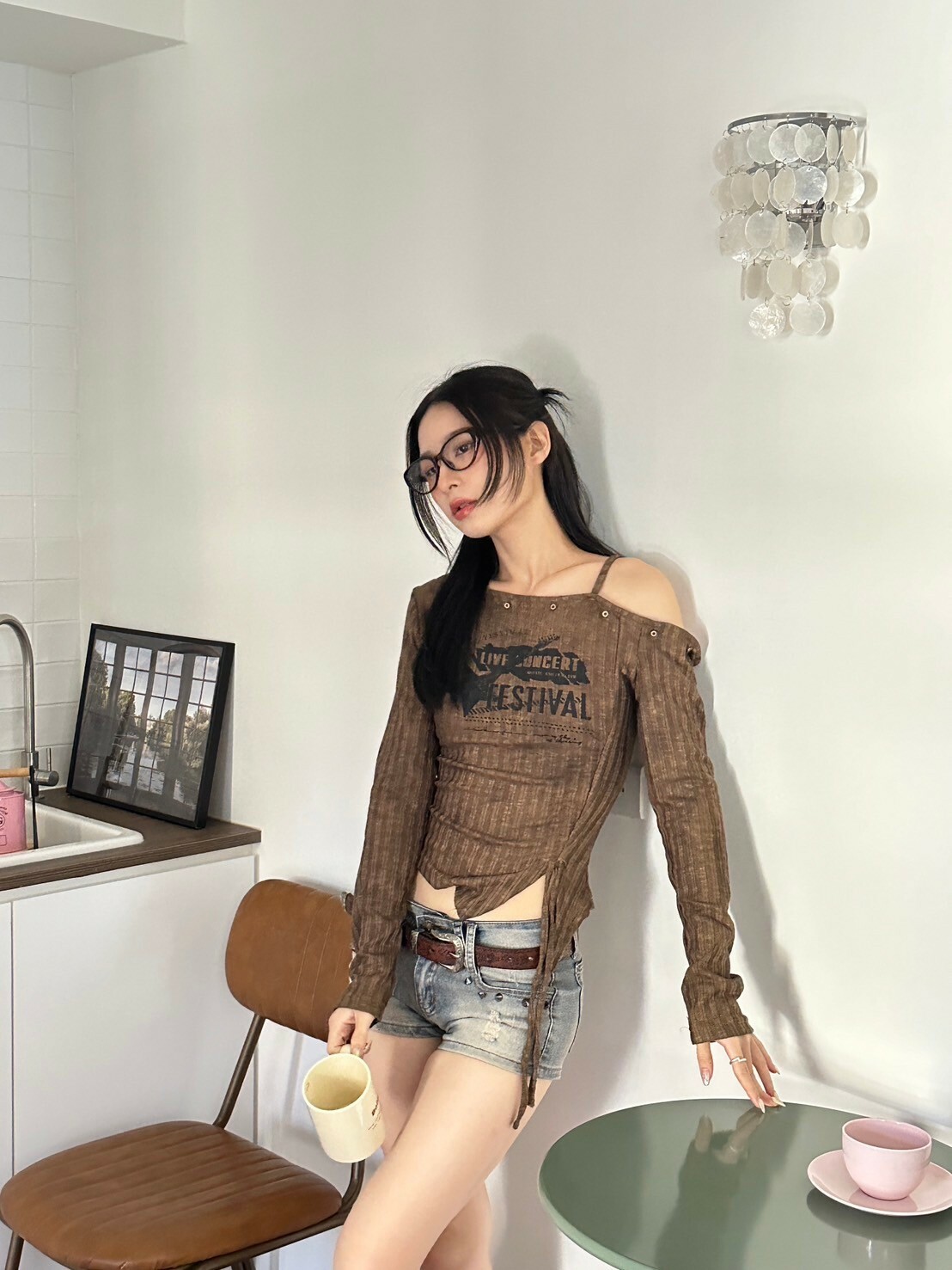 斜肩吊帶 側邊抓皺不規則上衣 3colors（現貨）