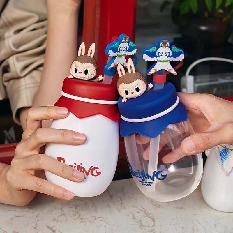 POP MART 泡泡瑪特 THE MONSTERS 北京系列 拉布布 LABUBU 吸管 水杯 -泡泡瑪特城市樂園