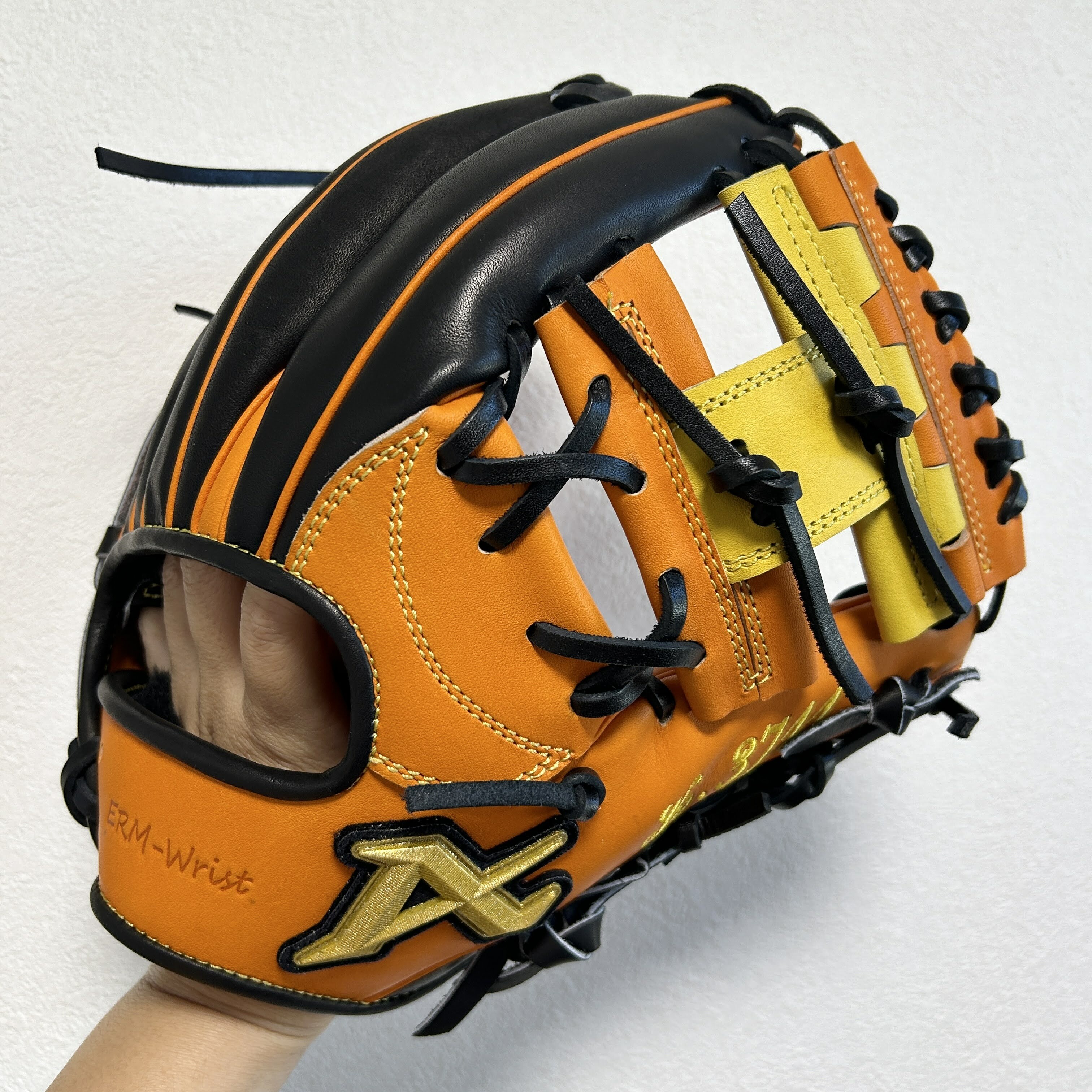 【照片分享】ATOMS 硬式 内野 APL-UR006+