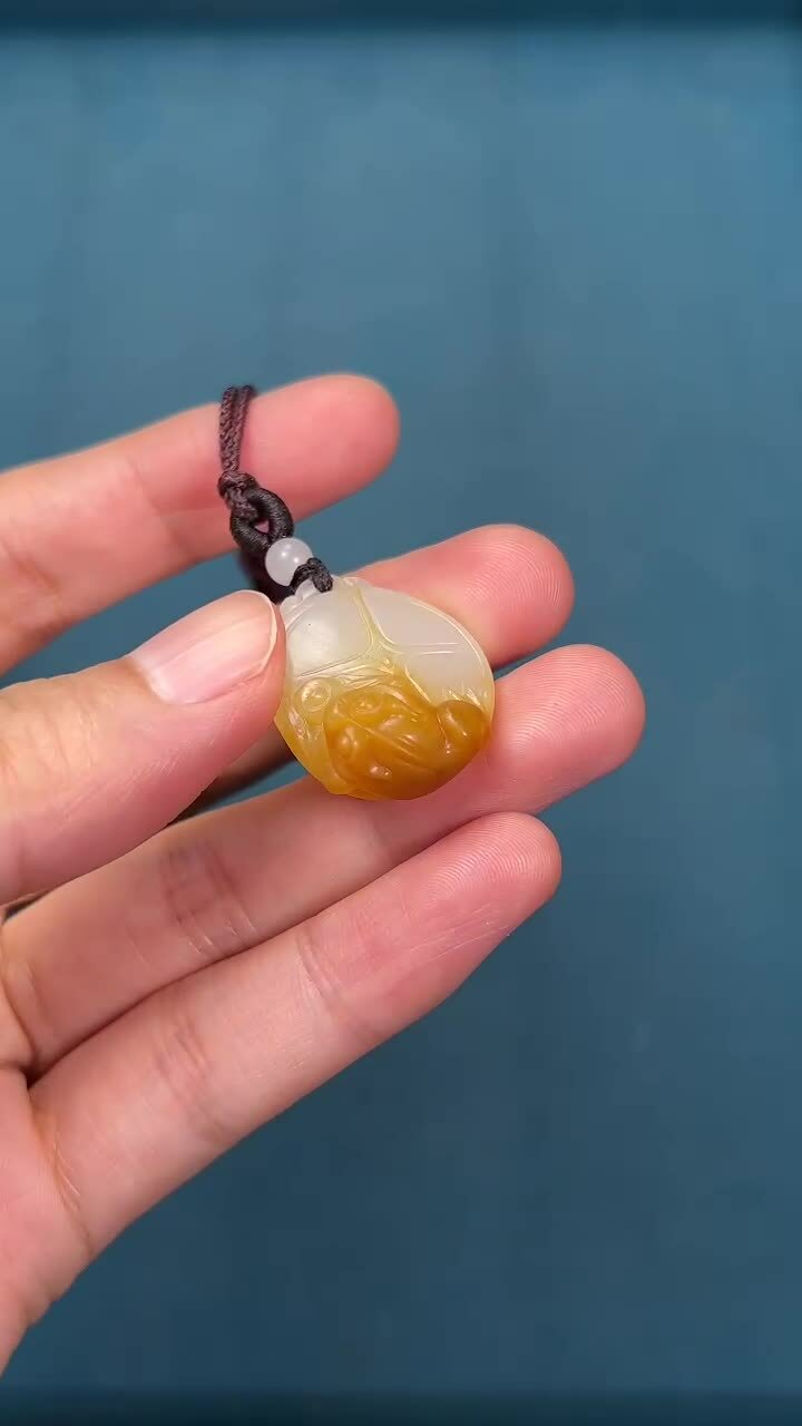 和田玉籽料金蟾獻寶,天然和田玉軟玉