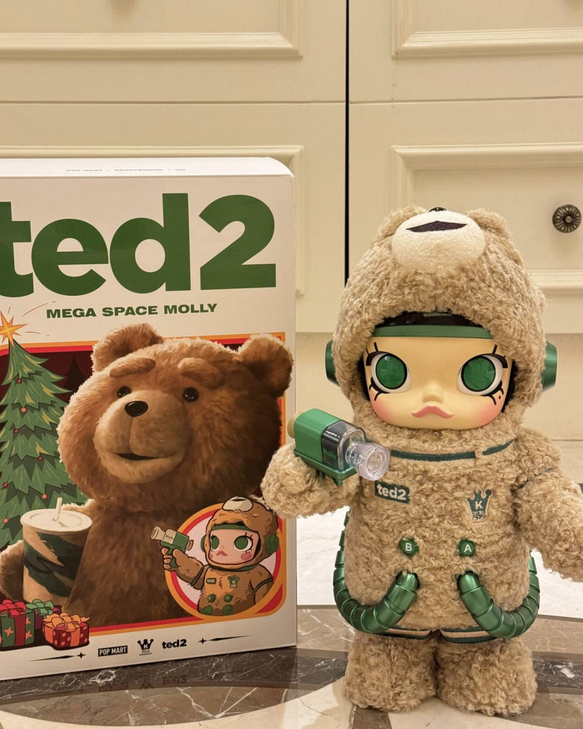 POPMART MEGA SPACE MOLLY Ted 2 400% 熊麻吉泡泡瑪特