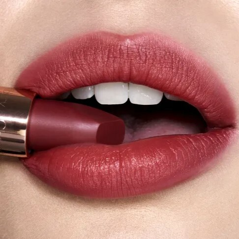 Charlotte Tilbury MATTE REVOLUTION 摩登霧感唇膏 #WALK OF NO SHAME