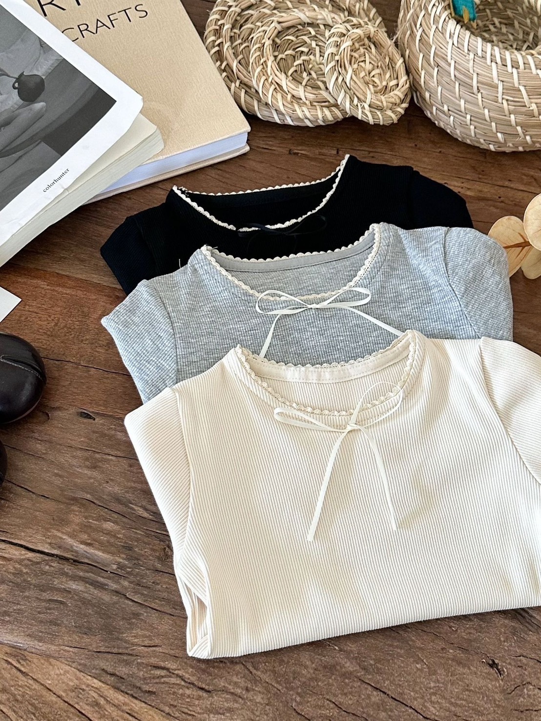 素面花邊蝴蝶結長T