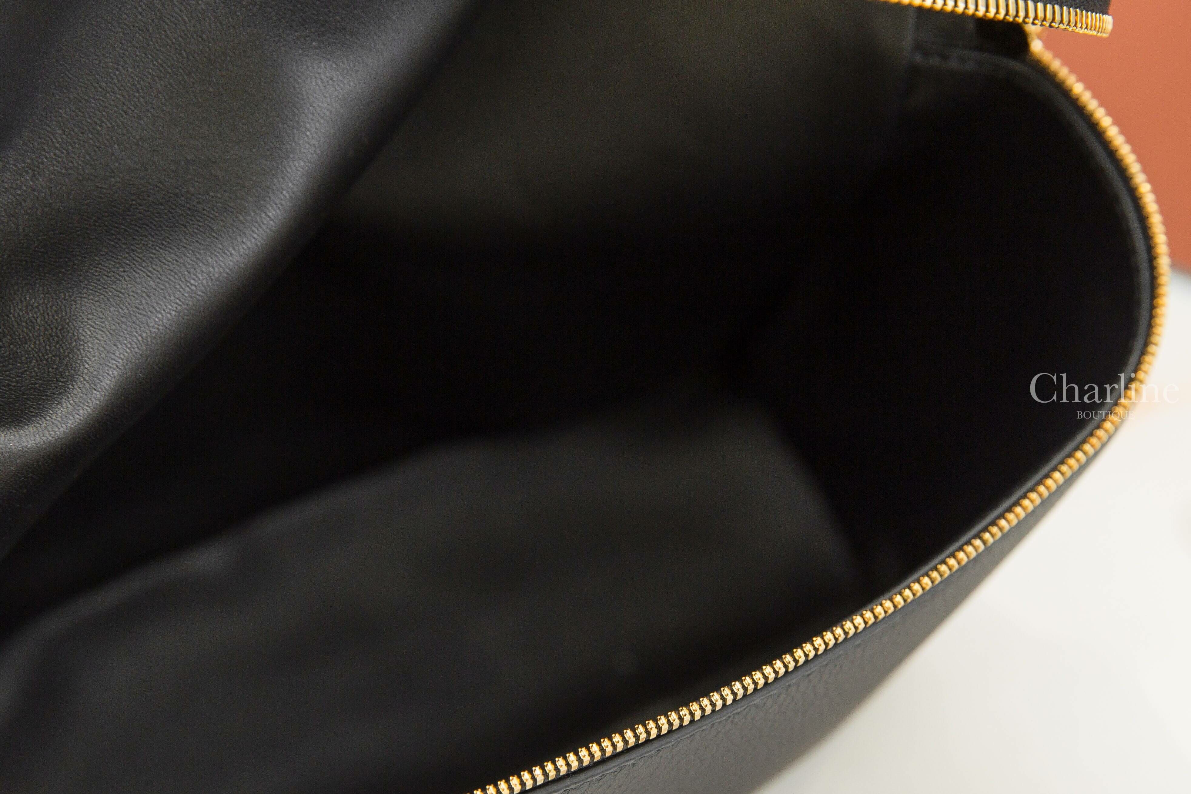 Loro Piana Extra Pocket Backpack L23.5 黑色小牛皮金色拉鍊手提後背包-Charline Boutique 精品代購