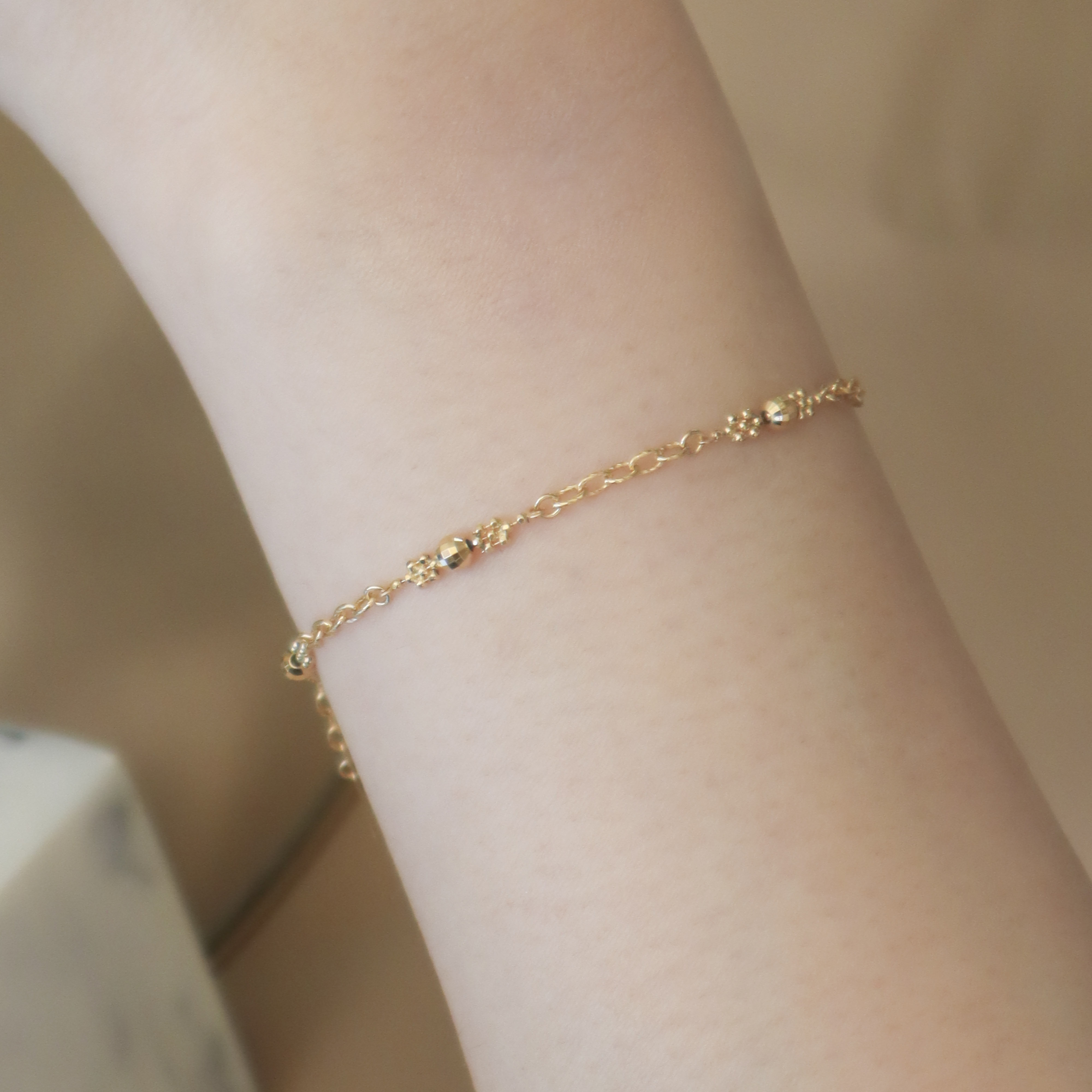 18K/日本設計款系列-鎖鏈花點手鍊