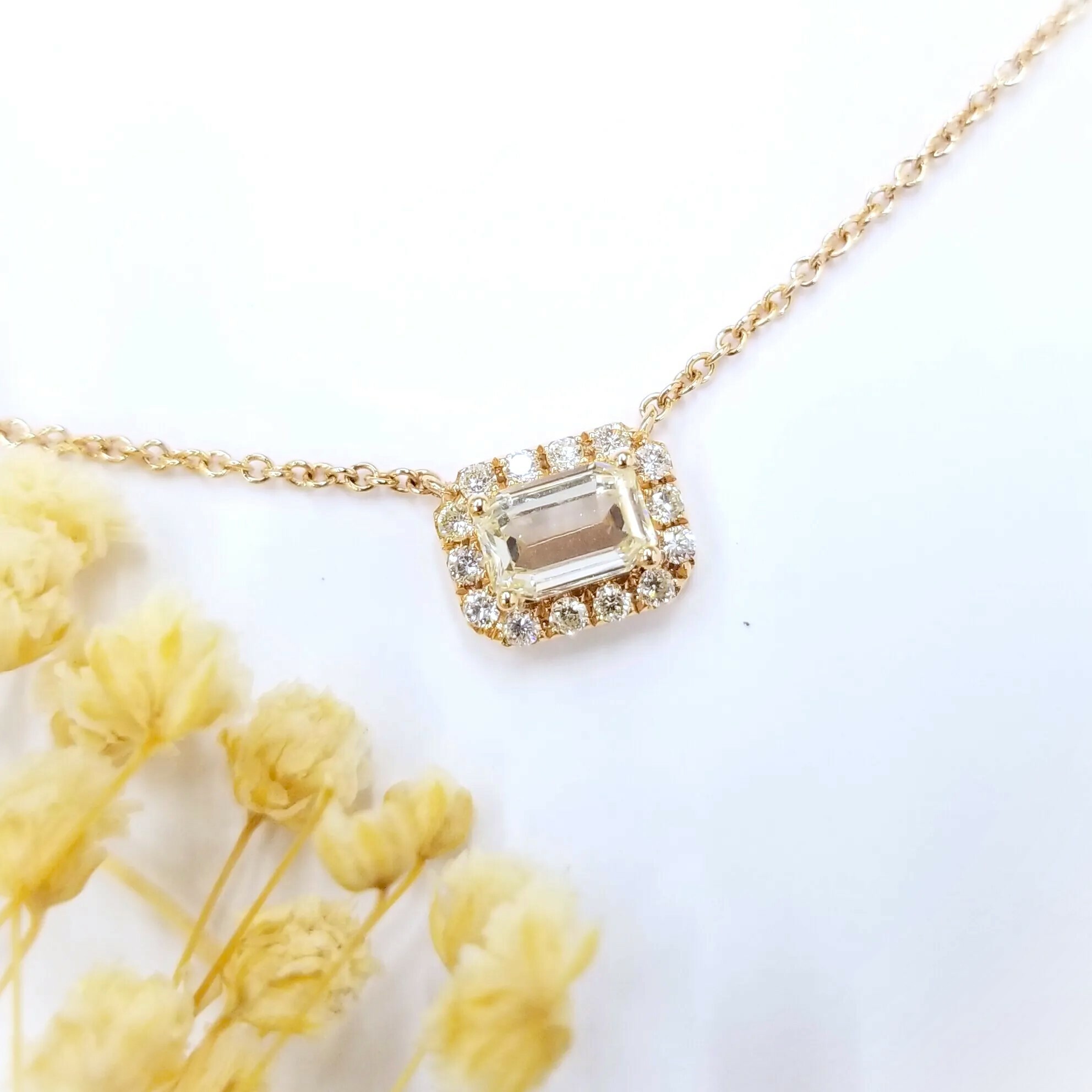 18K Rose Gold 0.67ct Emerald Cut Diamond Necklace