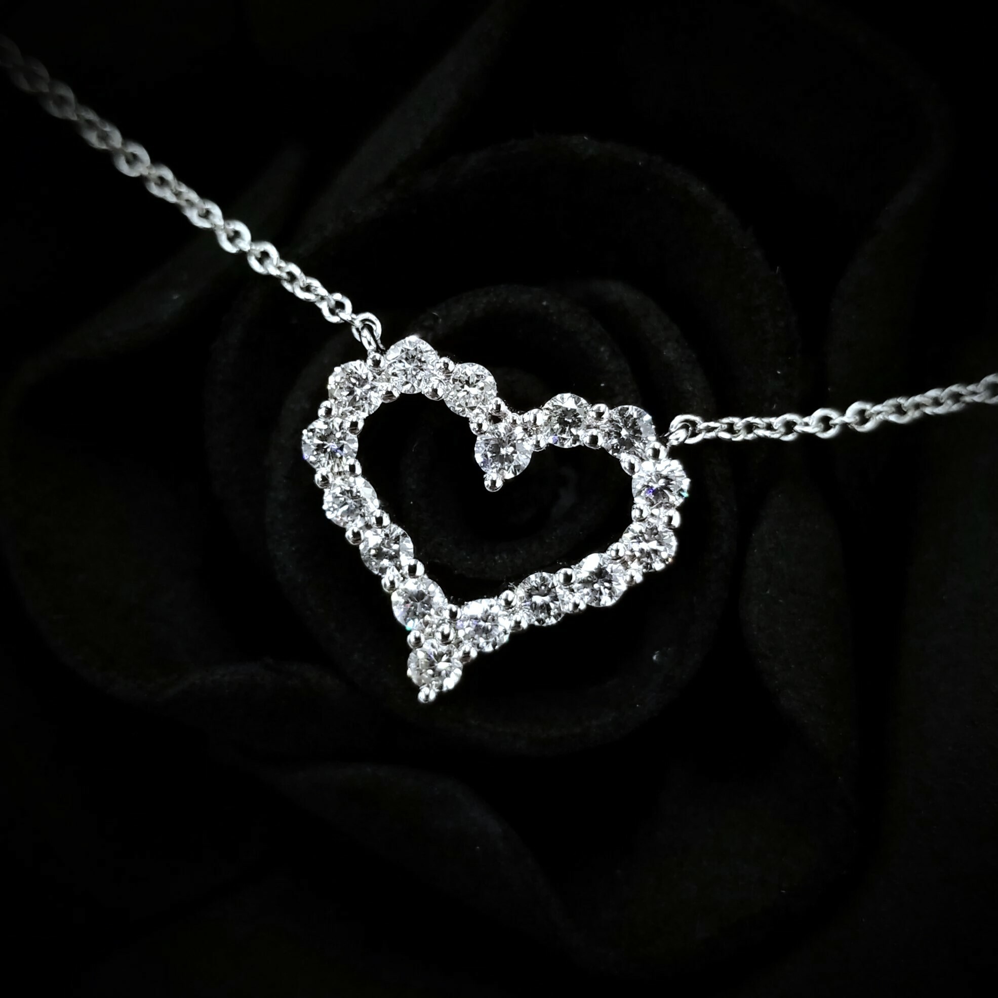 18K White Gold 0.57ct Diamond Necklace