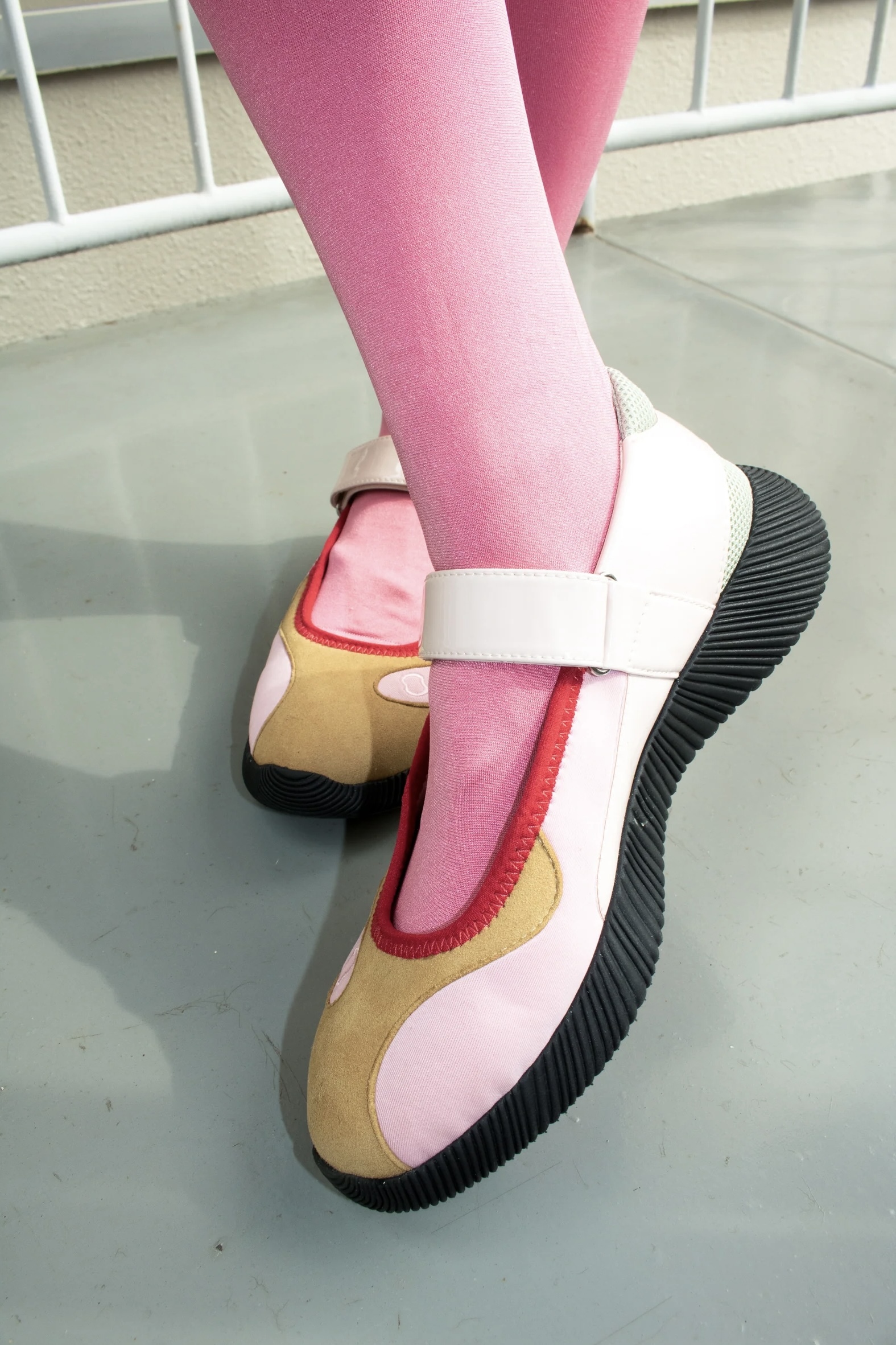 OUTLAND X THREE TREASURES - Contour orchard × Black