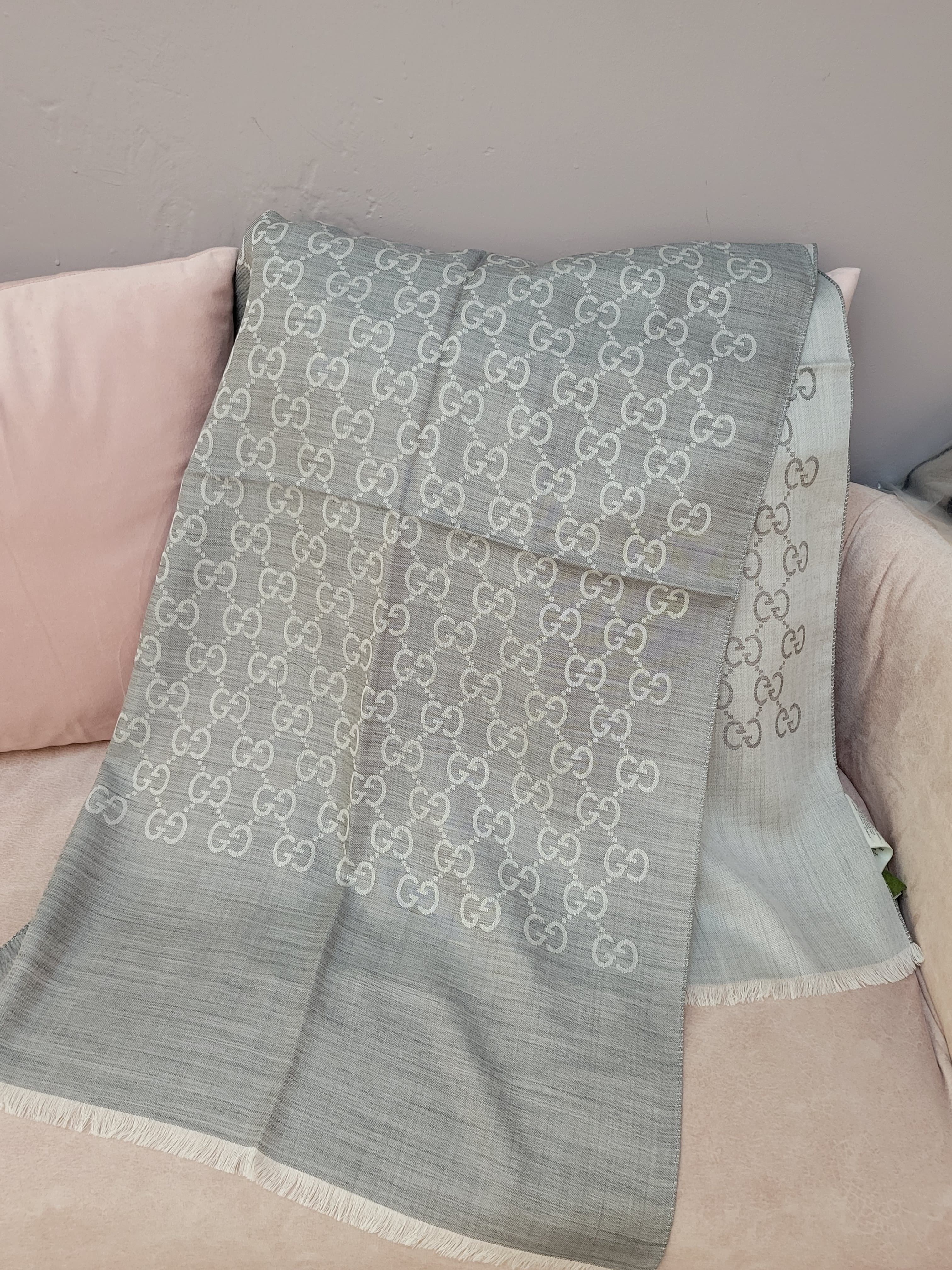 GUCCI SCARF 165904 45X180 LIGHT GREY G002