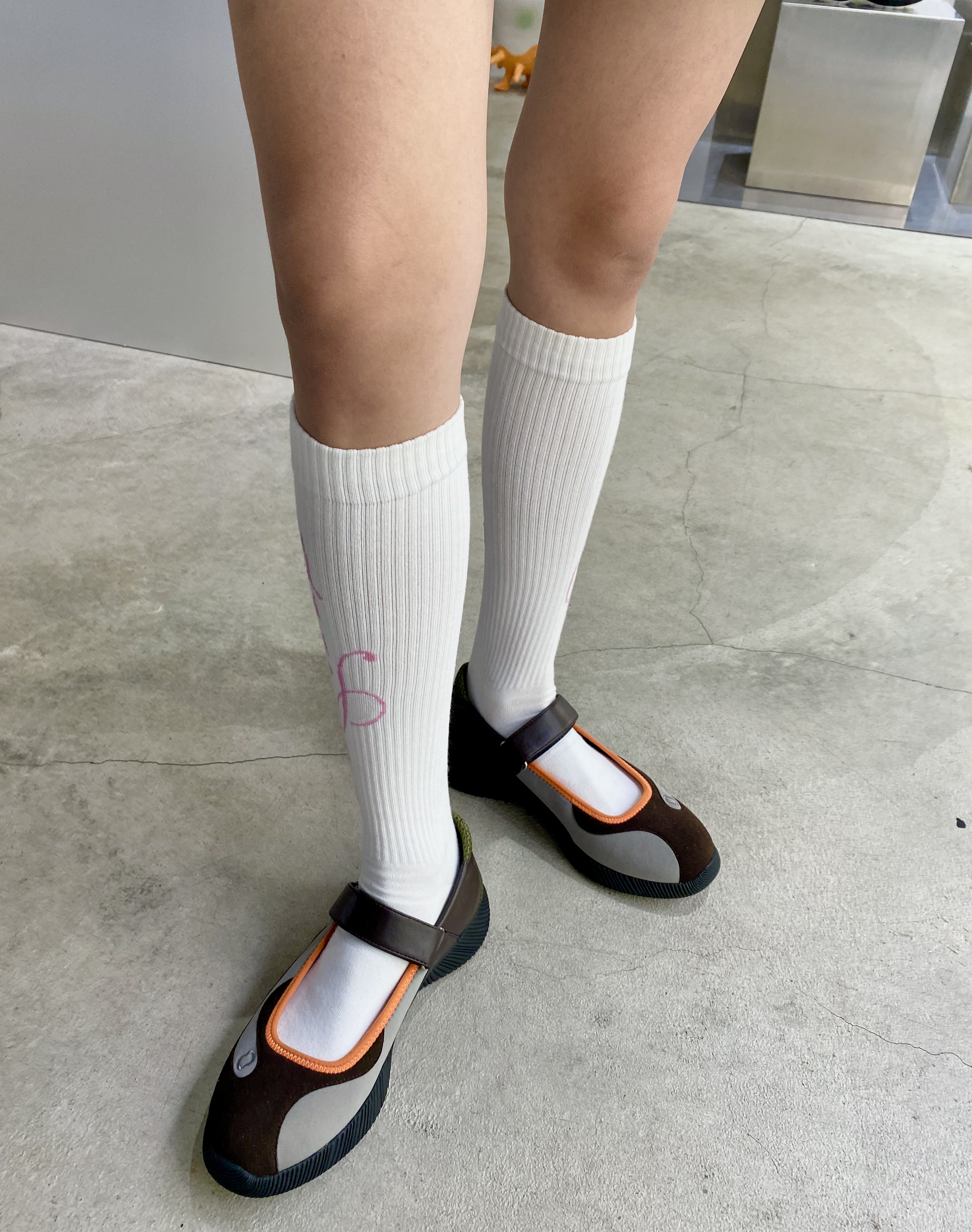 OUTLAND X THREE TREASURES - Contour Barren × Black