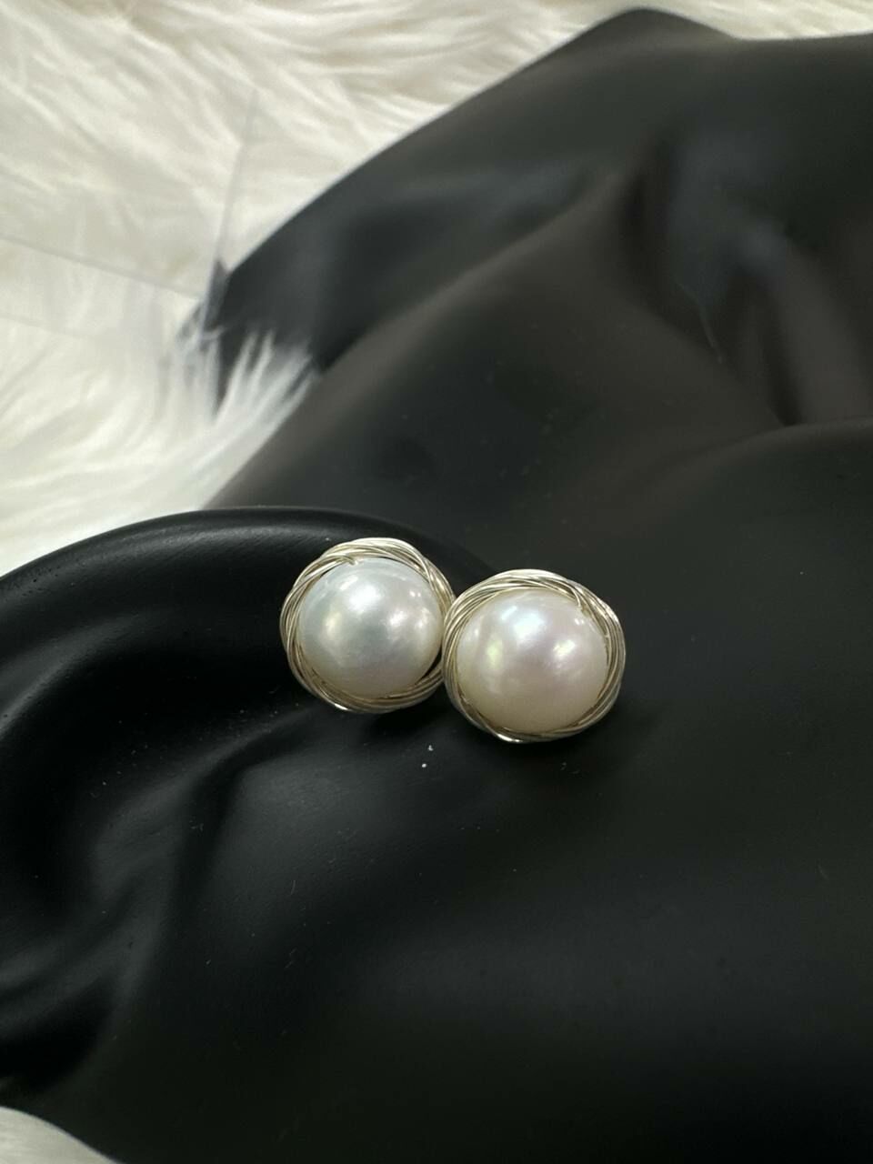 [S] GEMZ & CO JBJC MOTHER OF PEARL STUD EARRING, SILVER, O27 (O27)