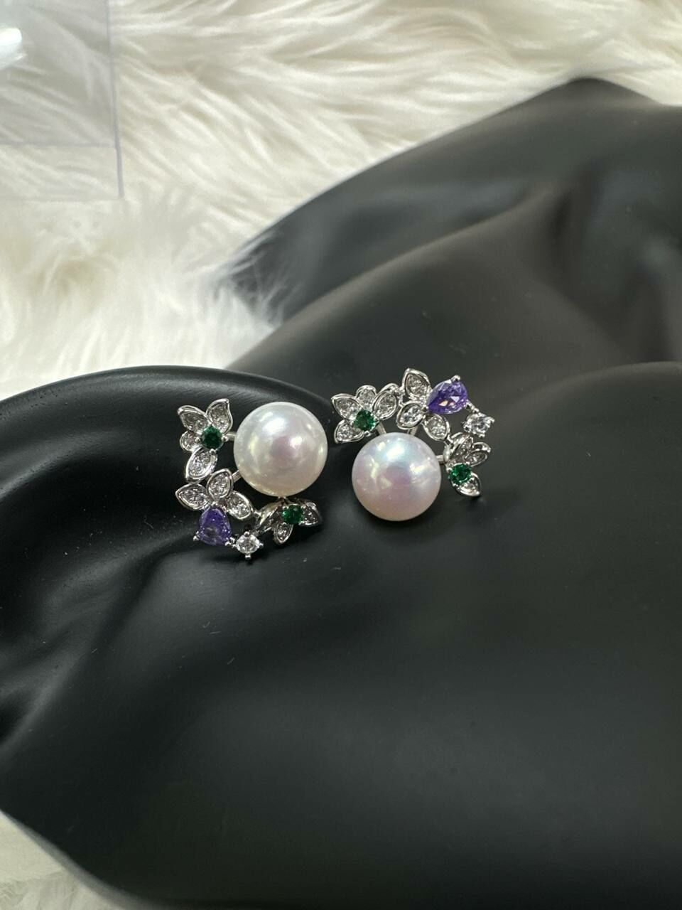 [S] GEMZ & CO JBJC FLORAL CRYSTAL PEARL STUD EARRING, SILVER, O30 (O30)