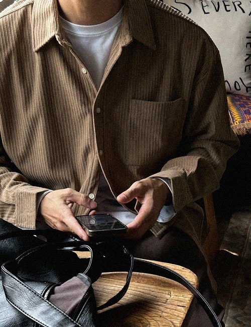 奶油燈芯絨長袖襯衫