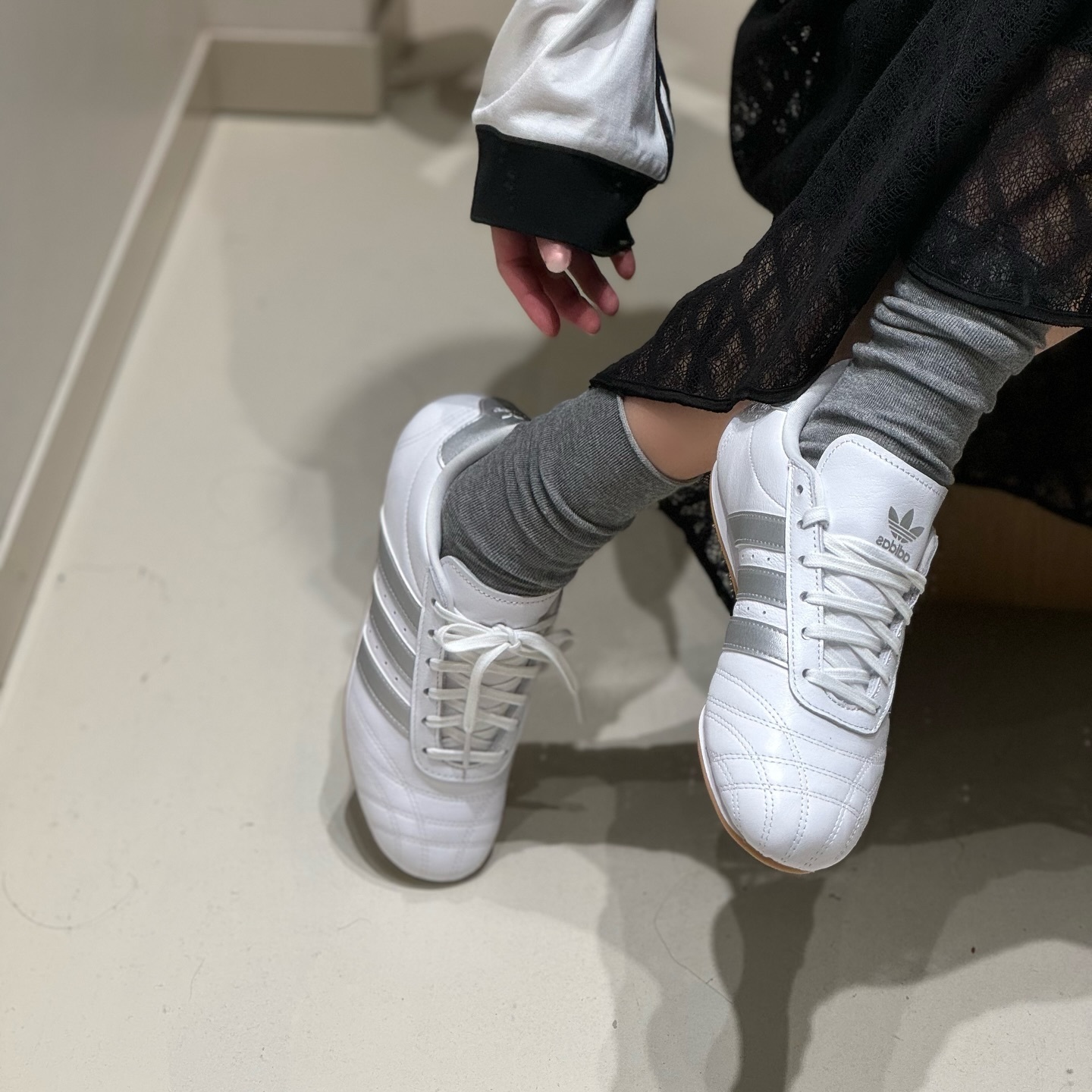 Adidas Originals Taekwondo Jennie同款 跆拳道鞋 白色 白銀 懶人 復古鞋 JS1192