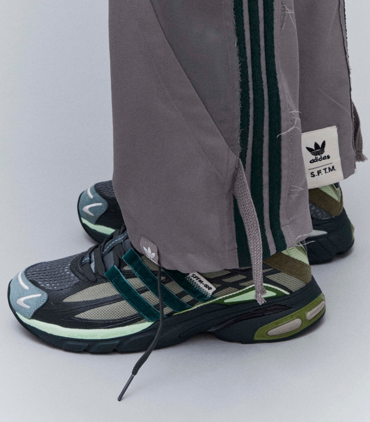 【APAIR】預購 SFTM x adidas originals ADISTAR CUSHION JH9008 復古綠