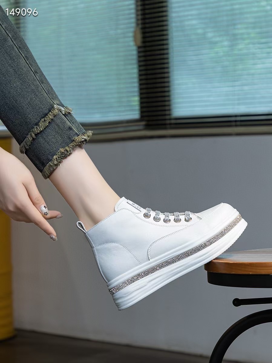 閃亮亮牛皮高筒休閒鞋