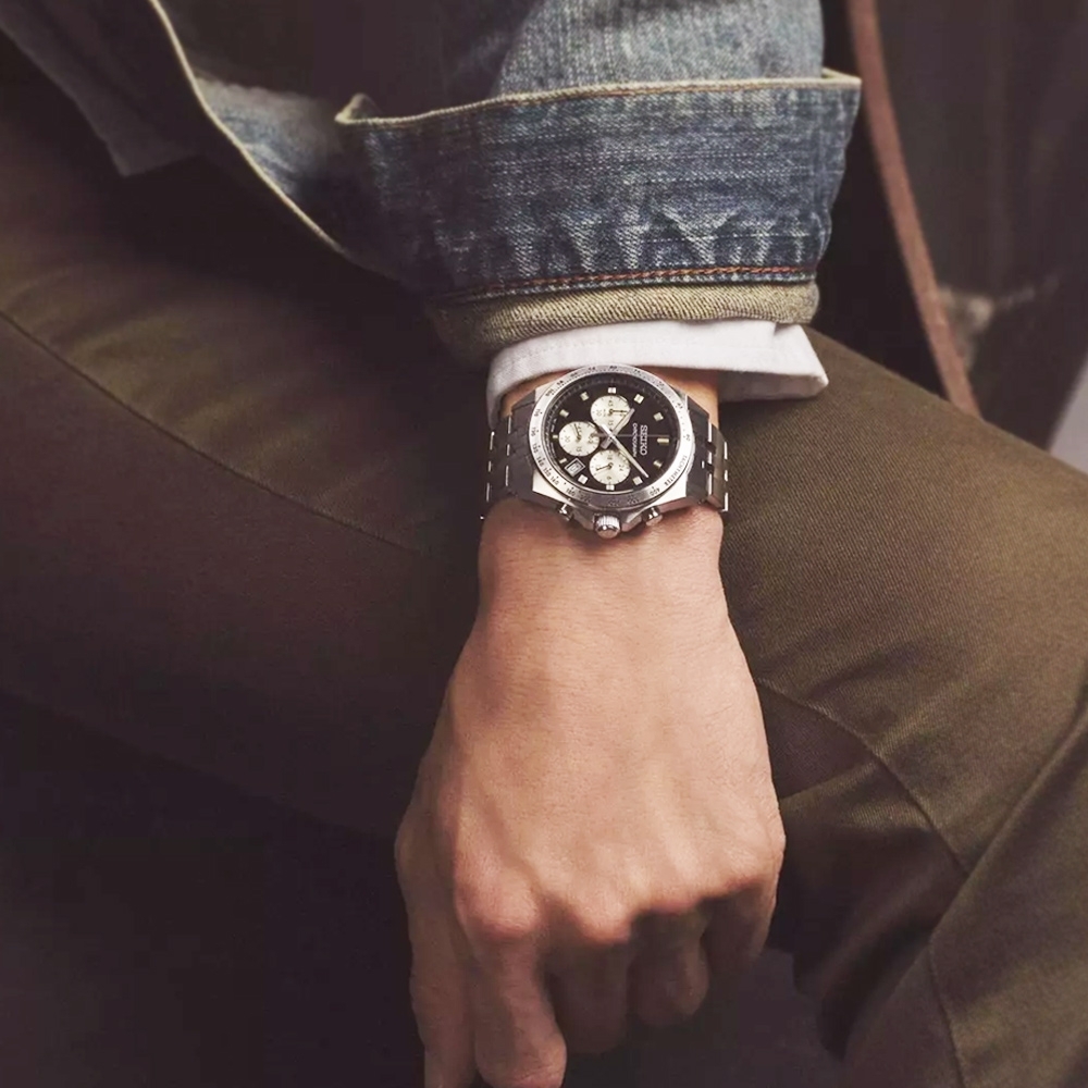 萬年鐘錶 - SEIKO CS 系列   黑色面盤休閒款三眼計時男錶  SBTR047J / 8T63-02R0D 錶徑41MM
