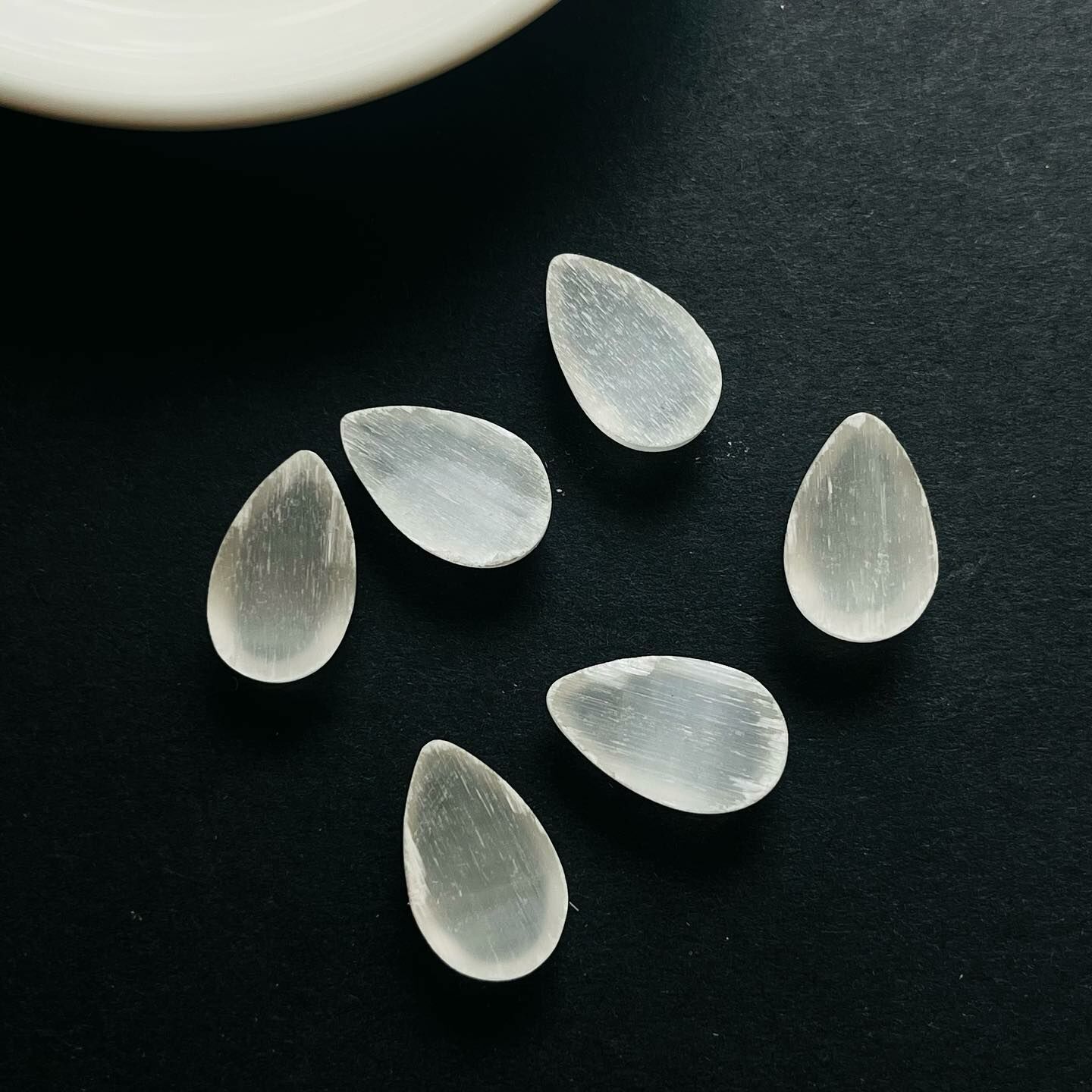 [原石] 透石膏 水晶墜面 水晶蛋面