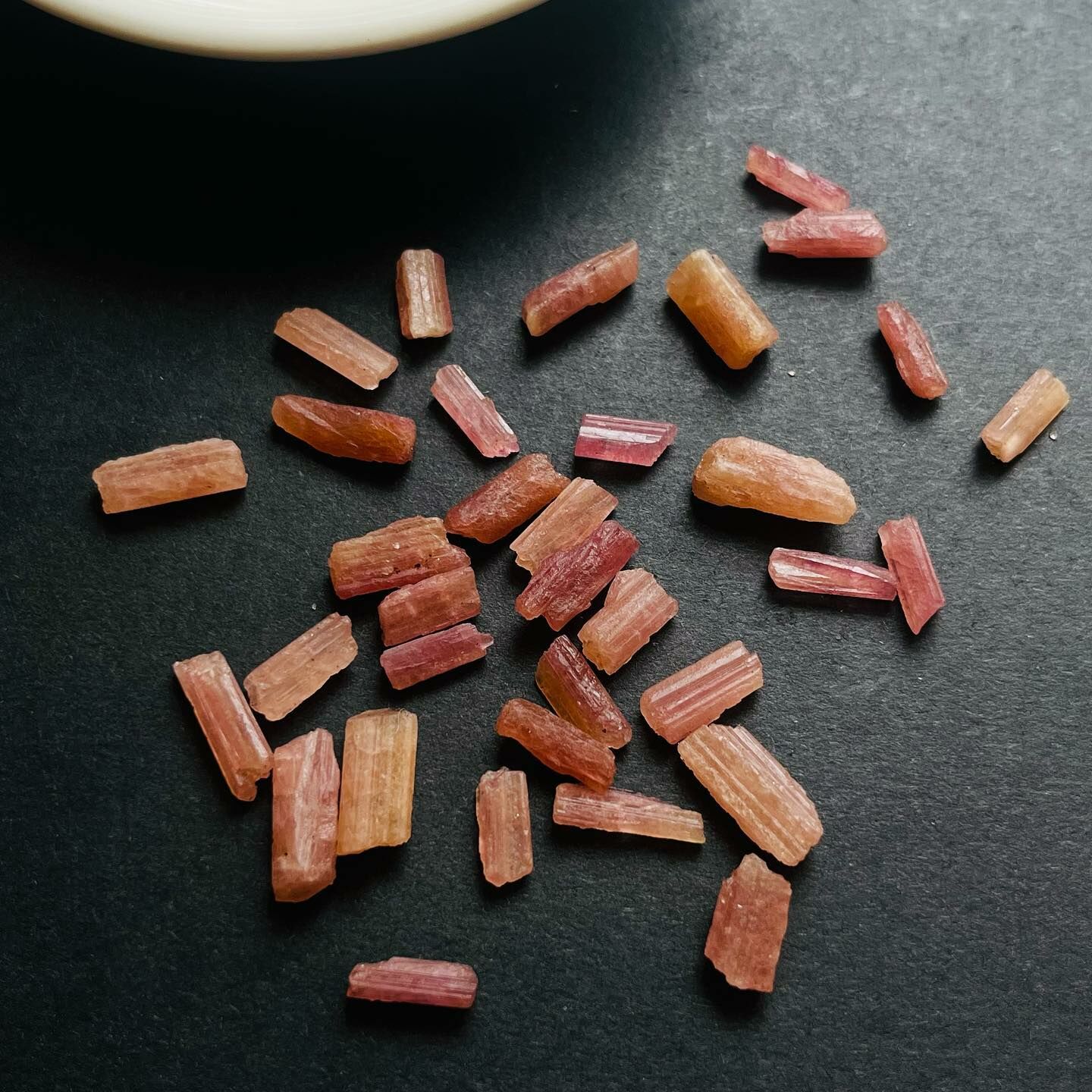 [原石] 西瓜碧璽 / 粉紅碧璽 原礦 約 10-15mm