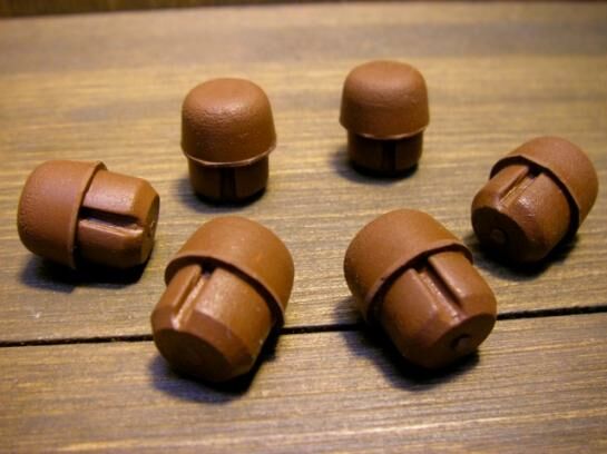 日本進口 渡邊商店 #271-11W #11 茶 平台鋼琴 琴蓋橡膠墊 YAMAHA (單顆)