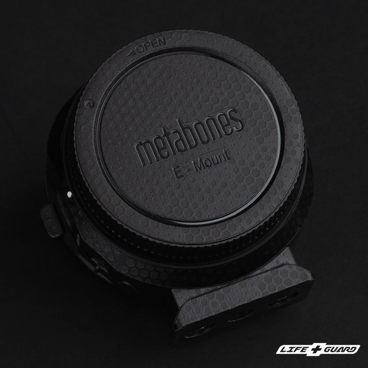 Metabones EF-E mount T 鏡頭貼膜展示圖，LIFE+GUARD 風格設計